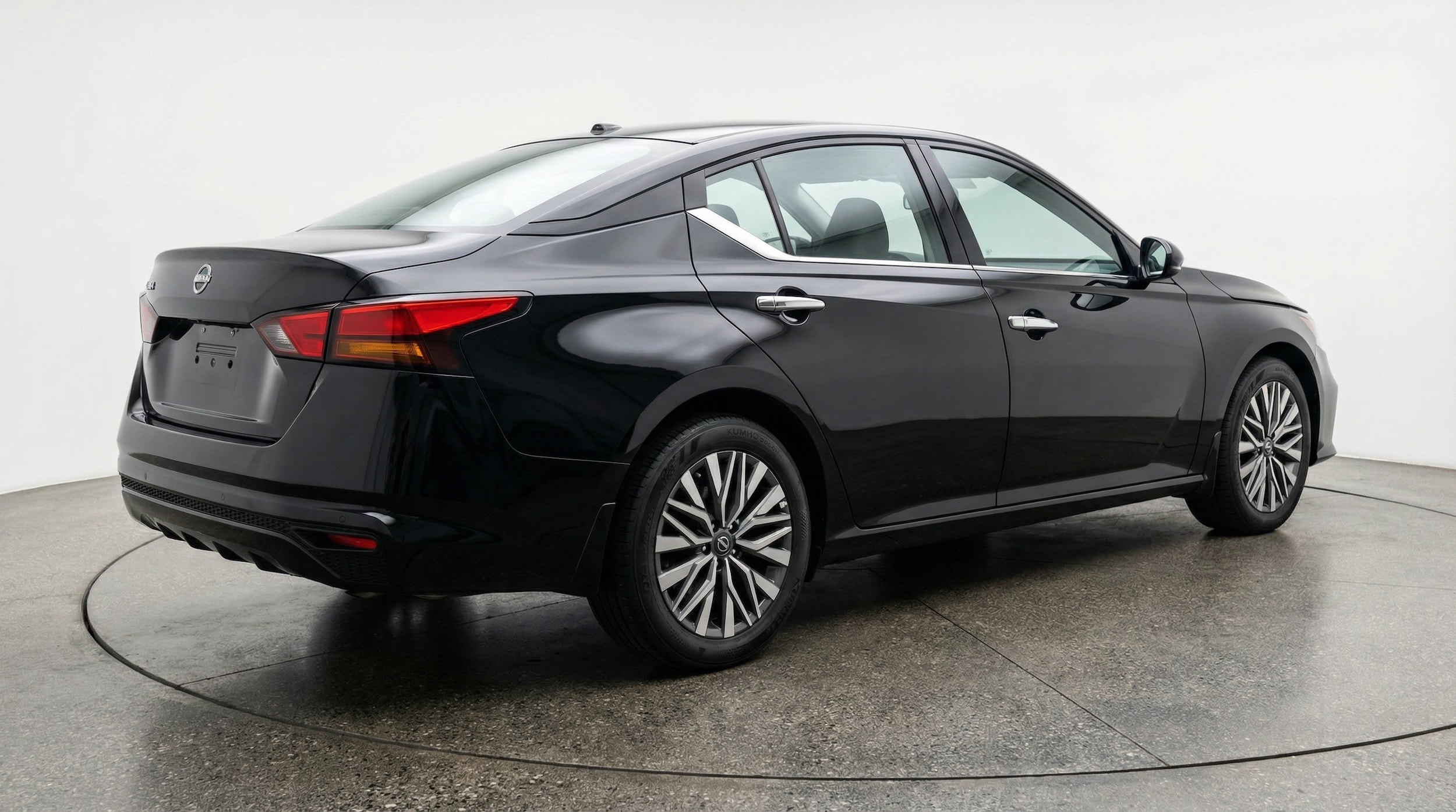 Thumbnail: 2025 Nissan Altima - 7