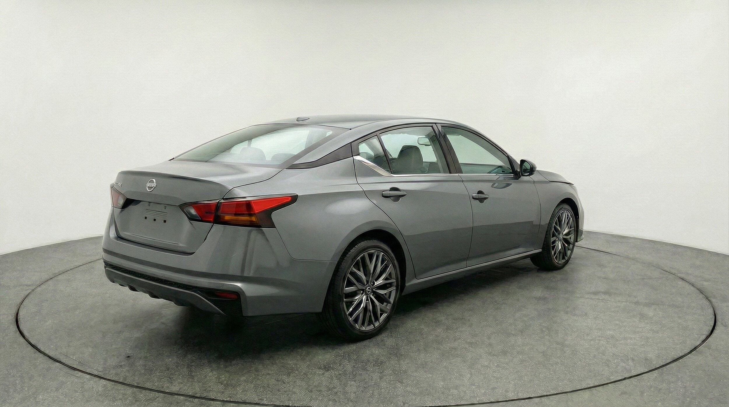 Thumbnail: 2025 Nissan Altima - 9