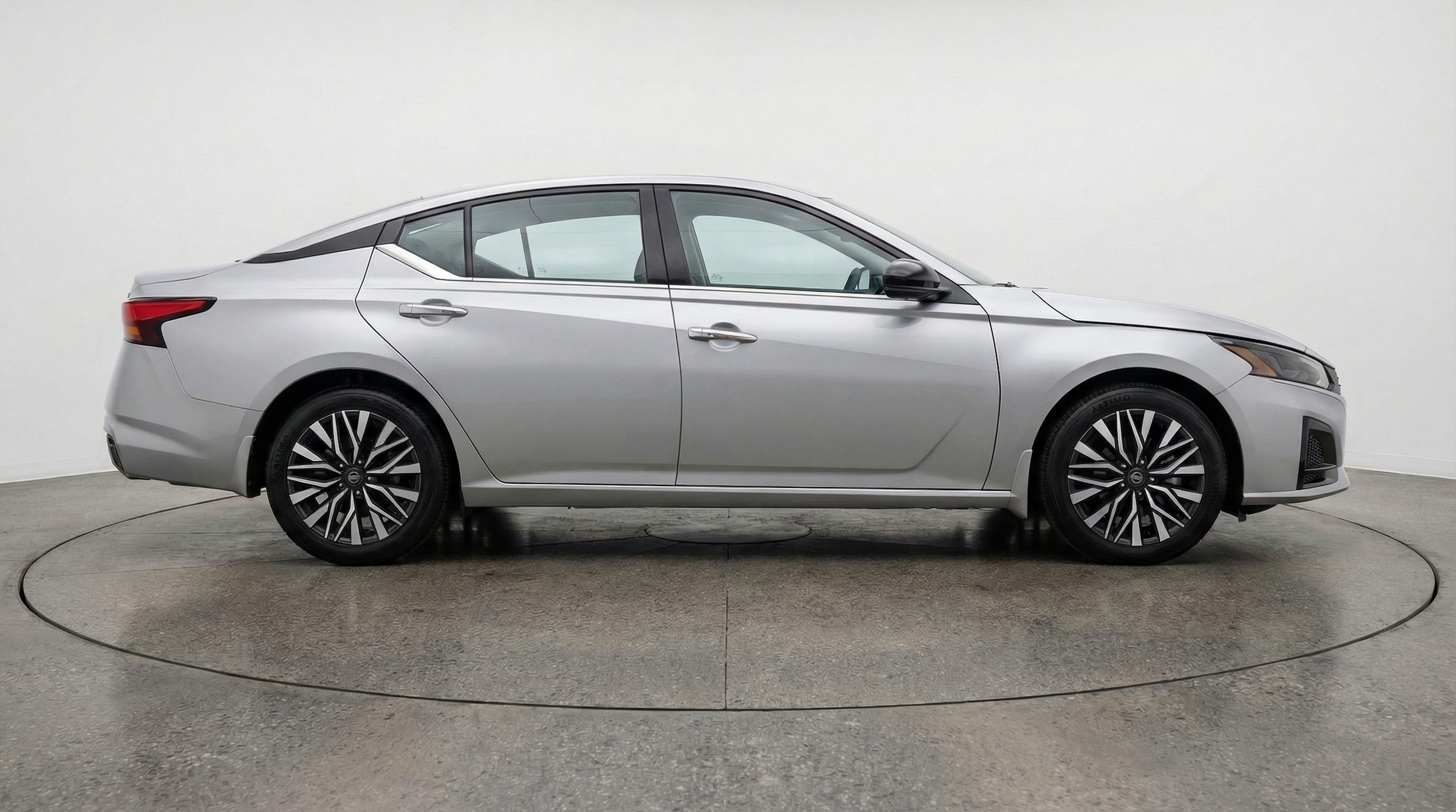 Thumbnail: 2025 Nissan Altima - 8