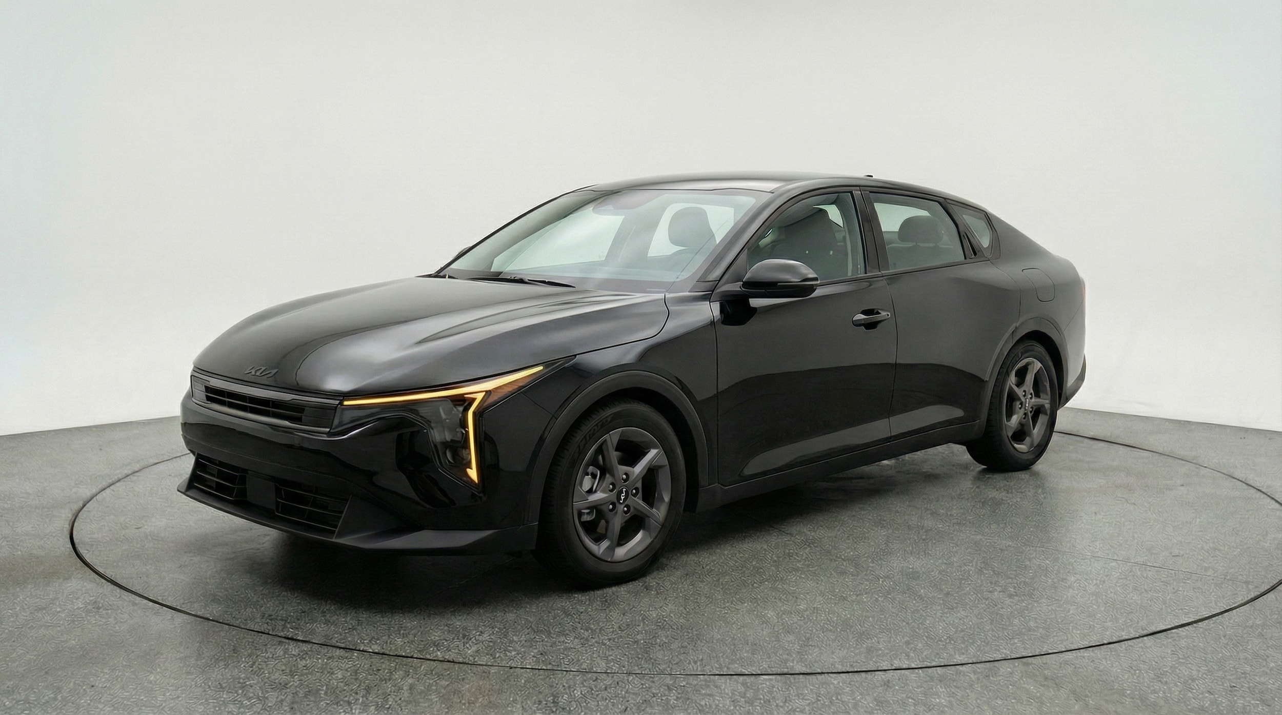 Thumbnail: 2025 Kia K4 - 3