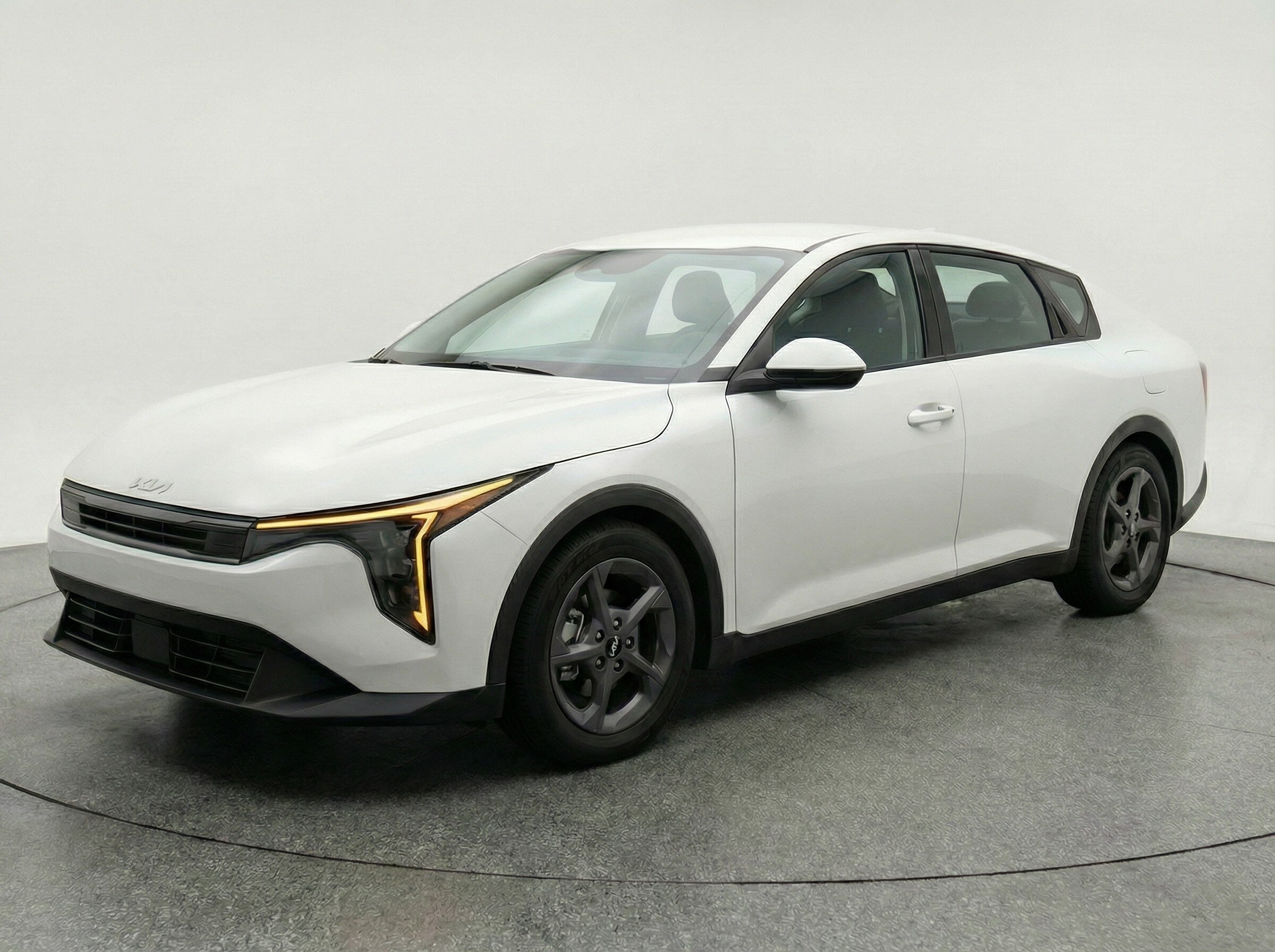 Thumbnail: 2025 Kia K4 - 3