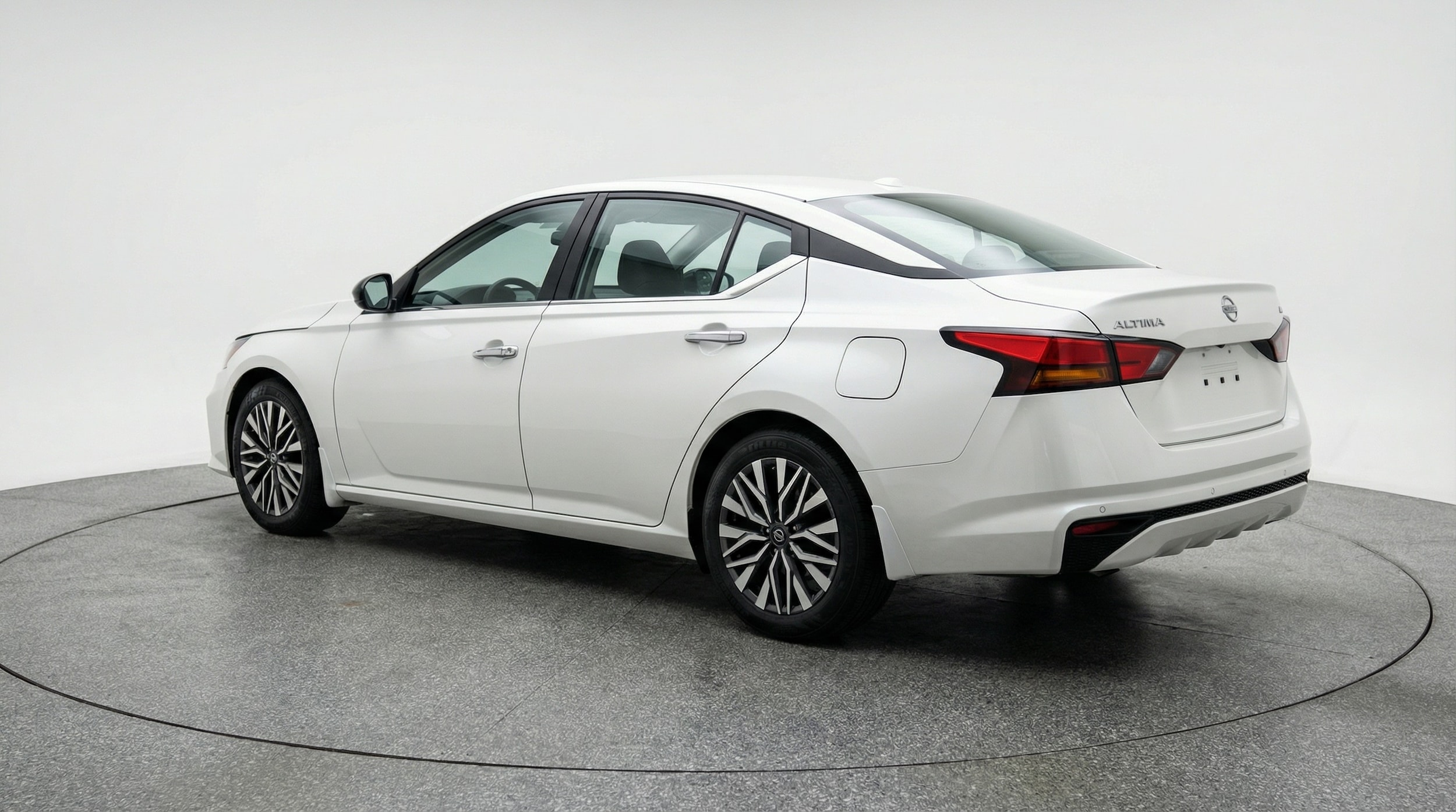 Thumbnail: 2025 Nissan Altima - 5