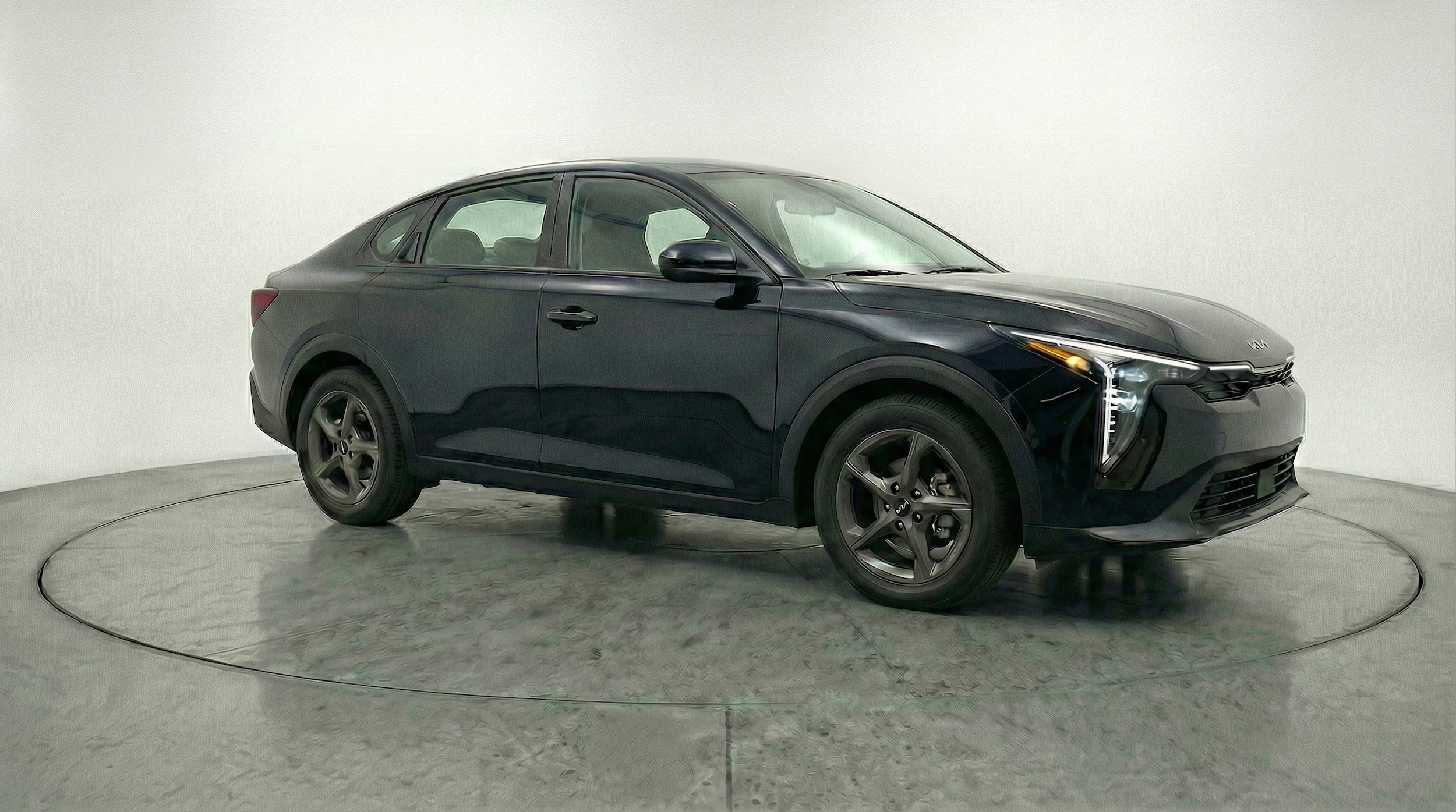 Thumbnail: 2025 Kia K4 - 1