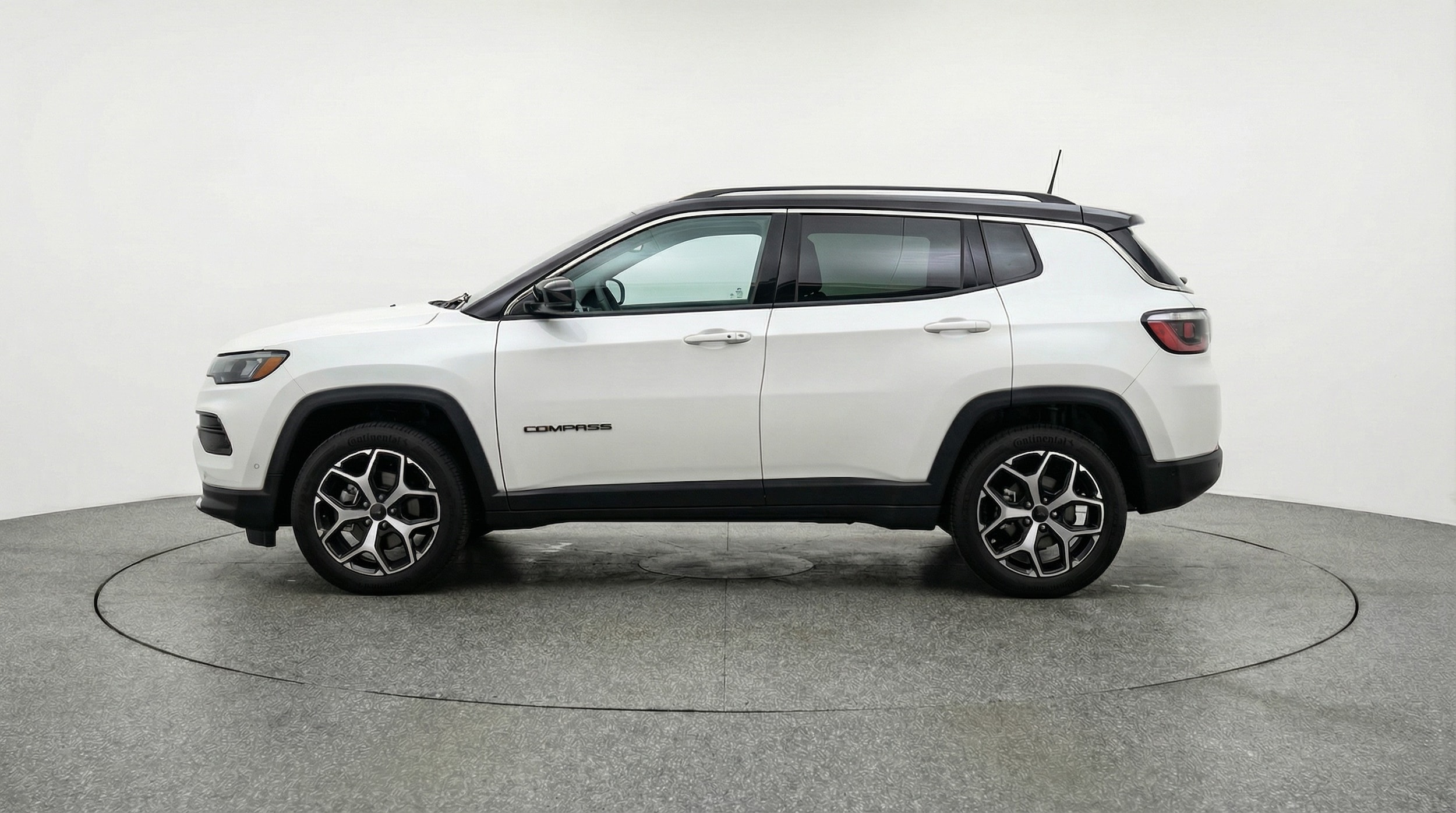 Thumbnail: 2025 Jeep Compass - 4