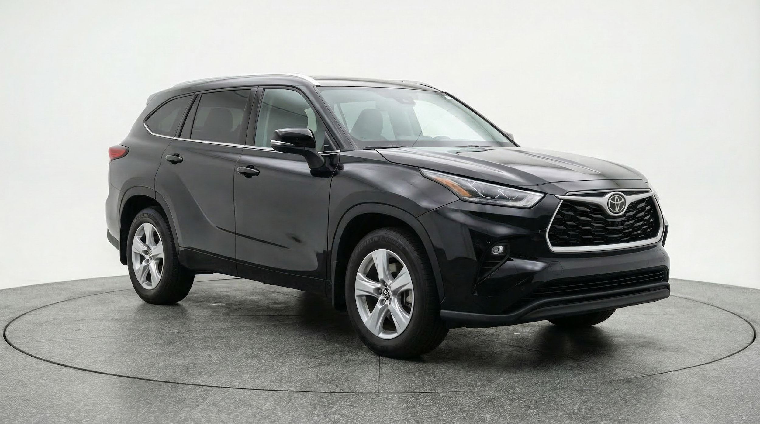 Thumbnail: 2025 Toyota Highlander - 1