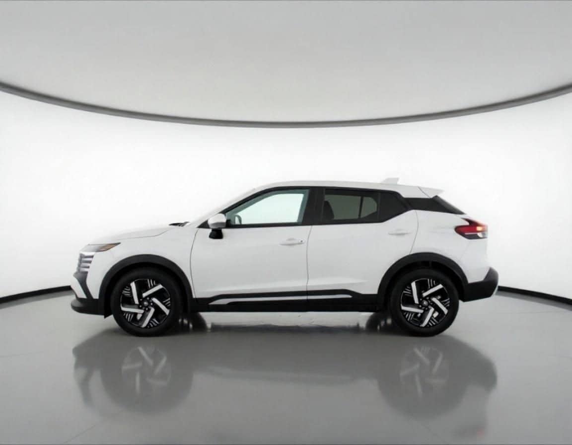 Thumbnail: 2025 Nissan Kicks - 4