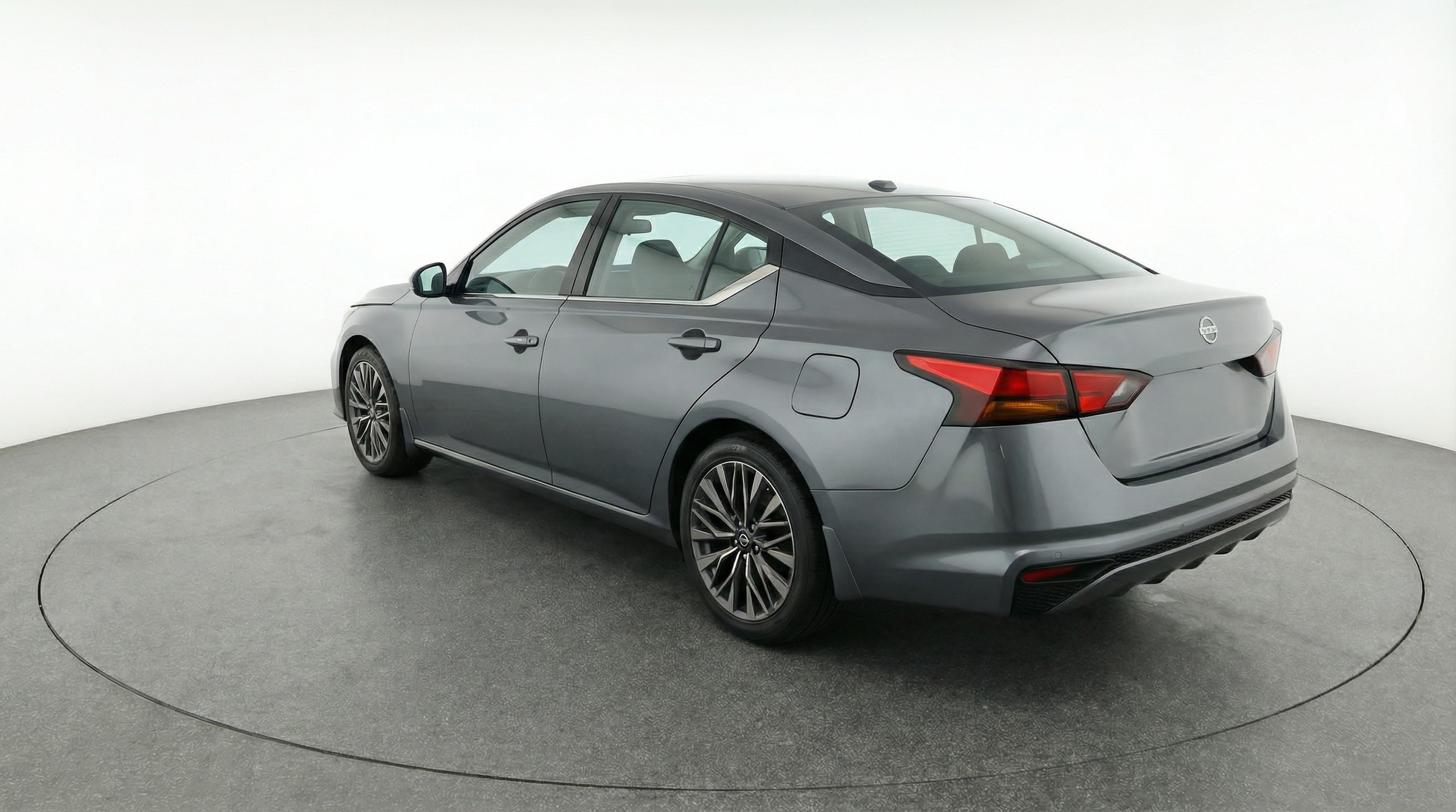 Thumbnail: 2025 Nissan Altima - 5