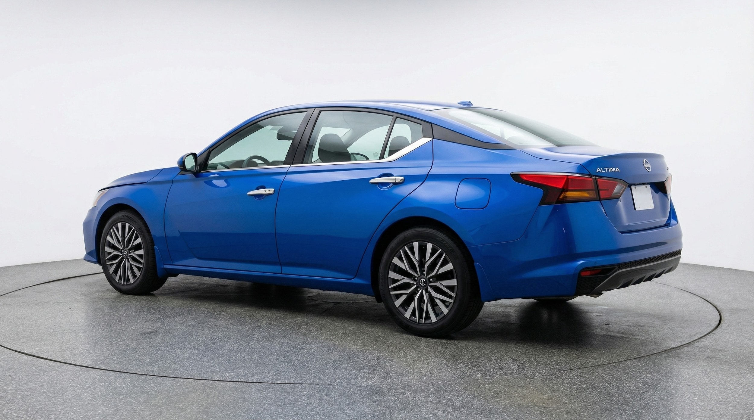 Thumbnail: 2025 Nissan Altima - 5