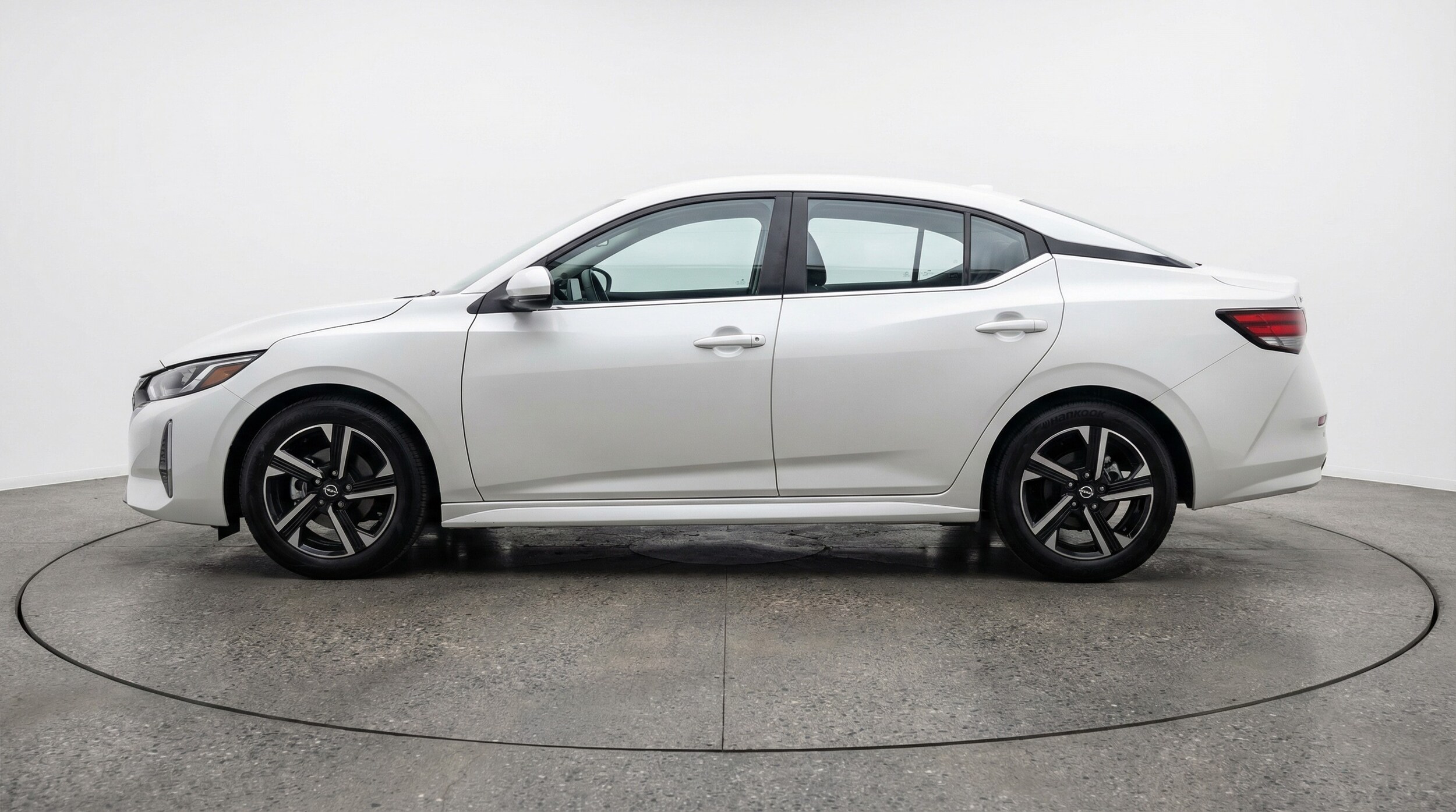 Thumbnail: 2025 Nissan Sentra - 4