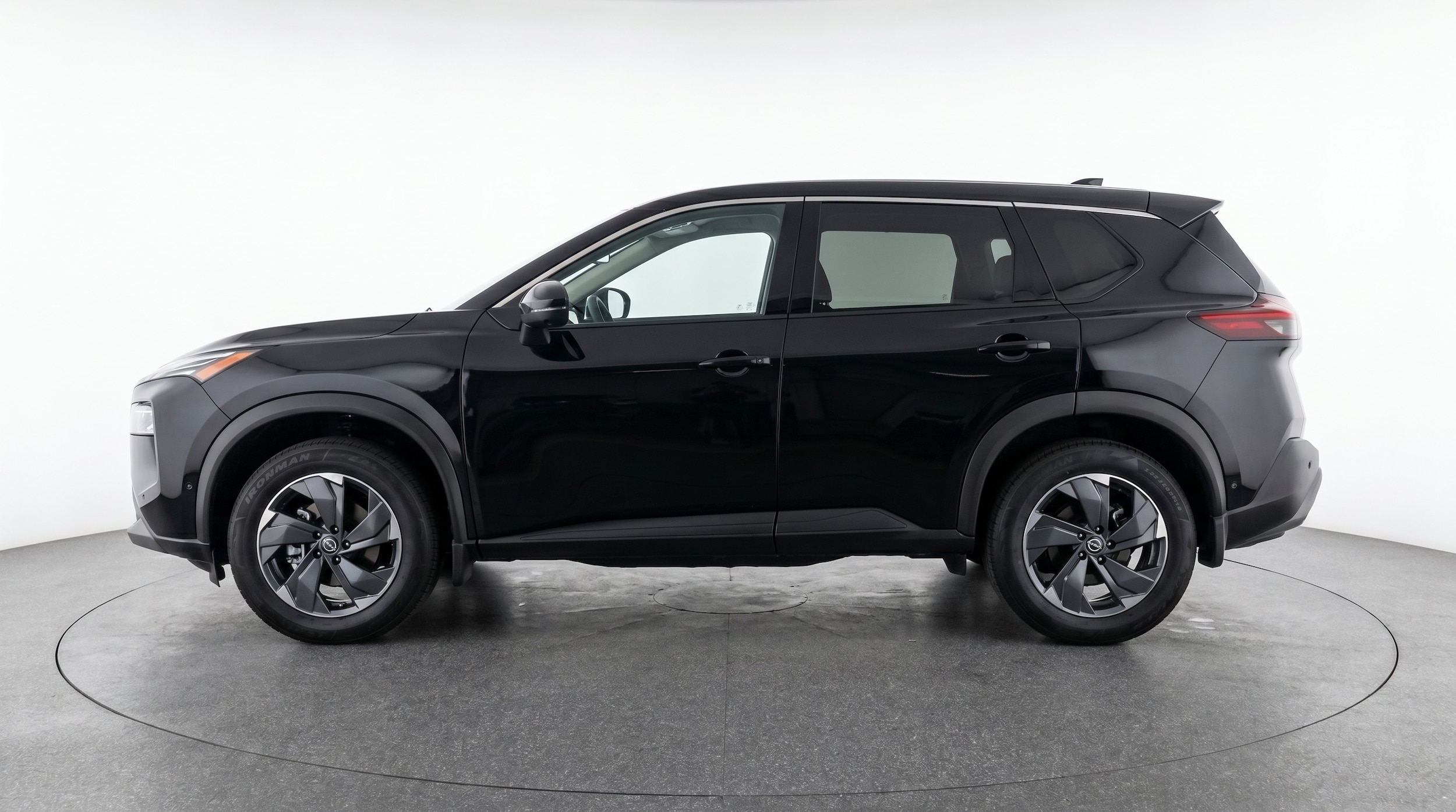 Thumbnail: 2025 Nissan Rogue - 4