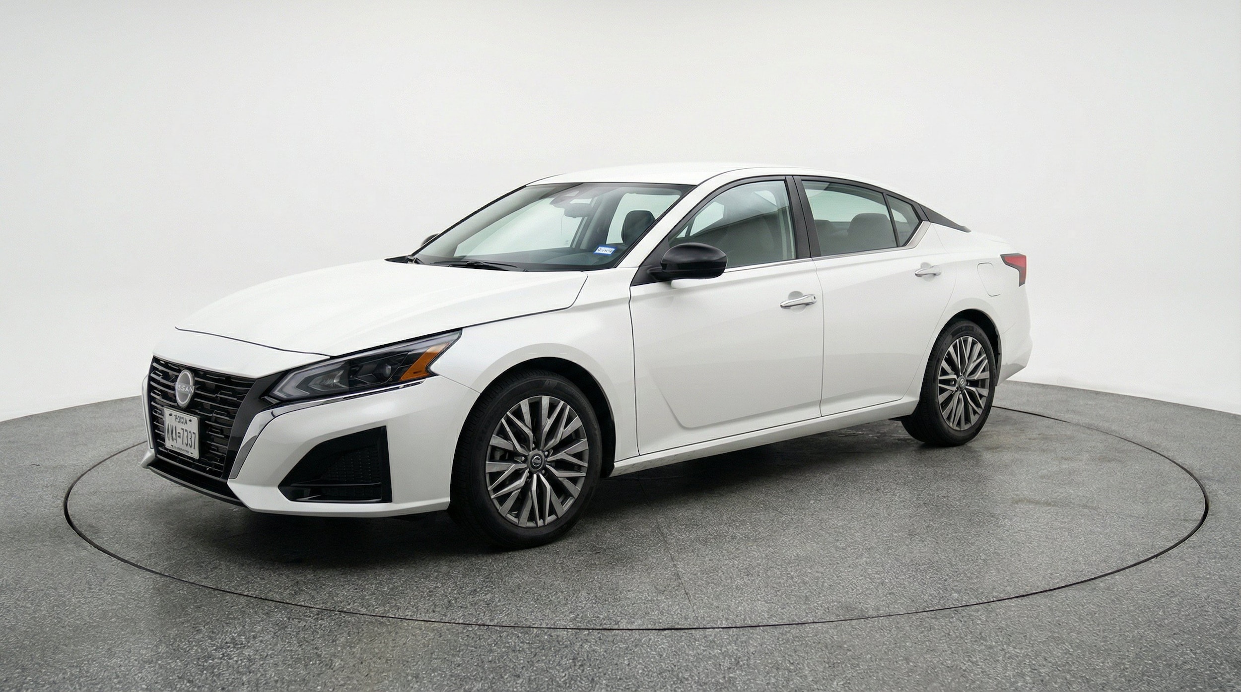 Thumbnail: 2025 Nissan Altima - 3