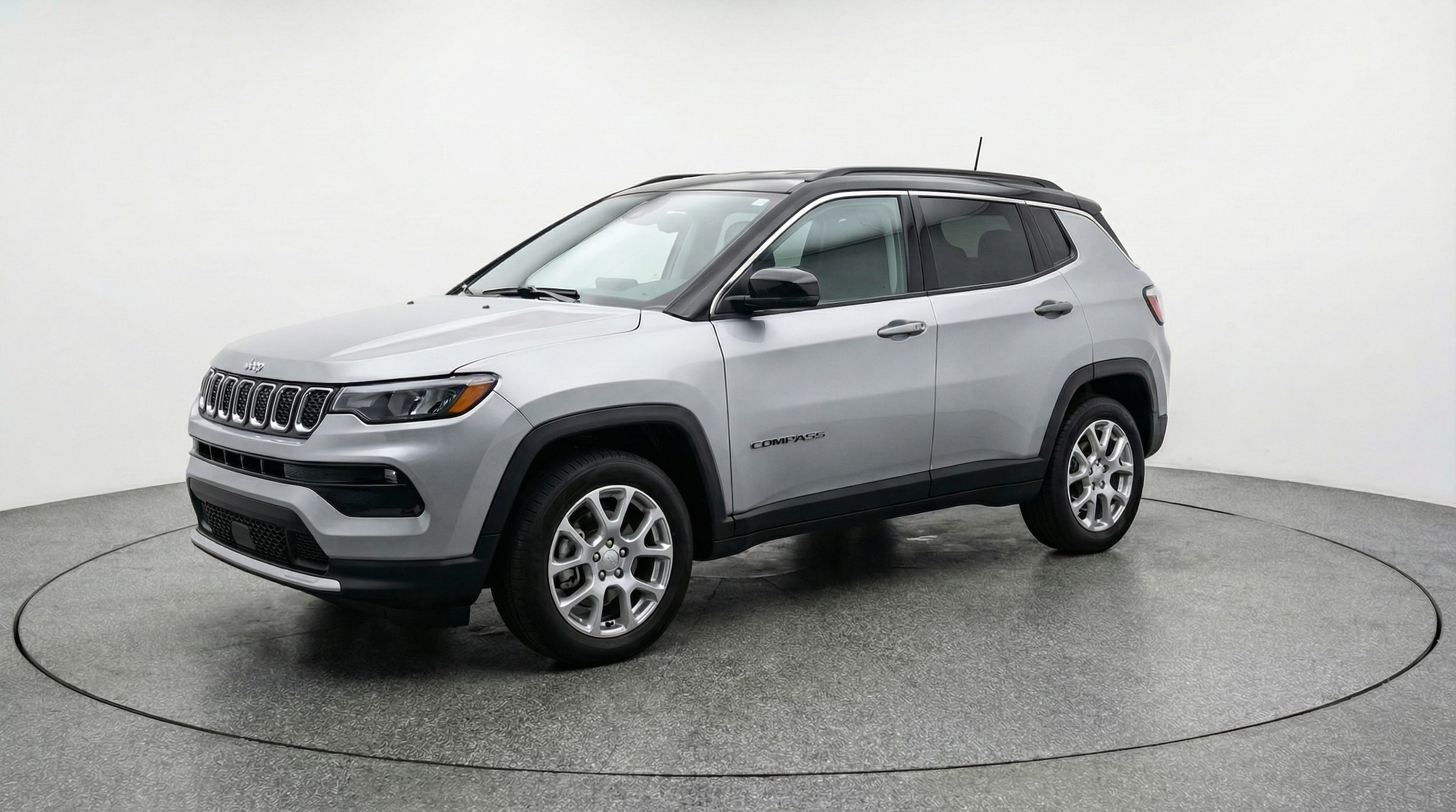 Thumbnail: 2025 Jeep Compass - 3