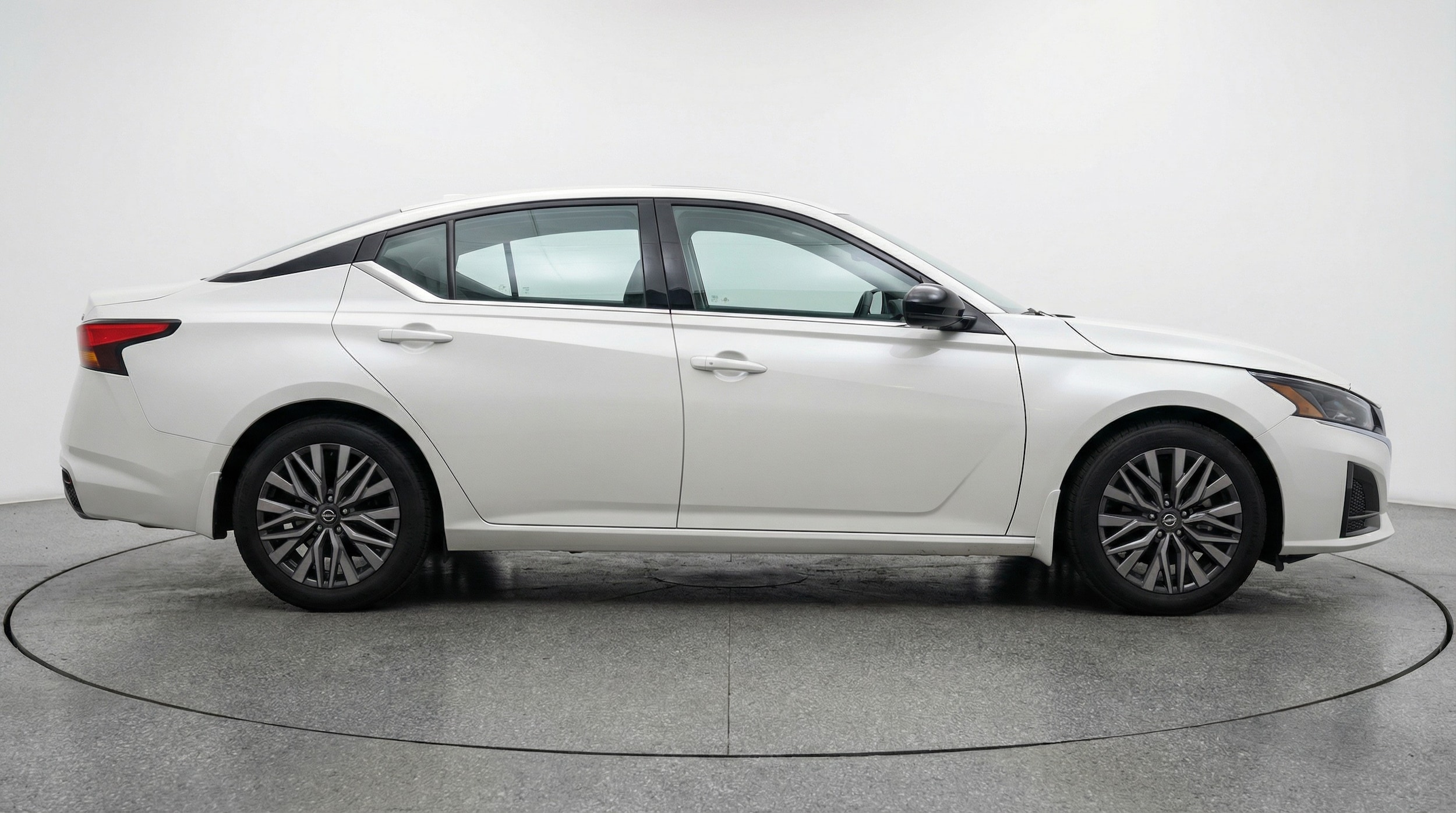 Thumbnail: 2025 Nissan Altima - 8