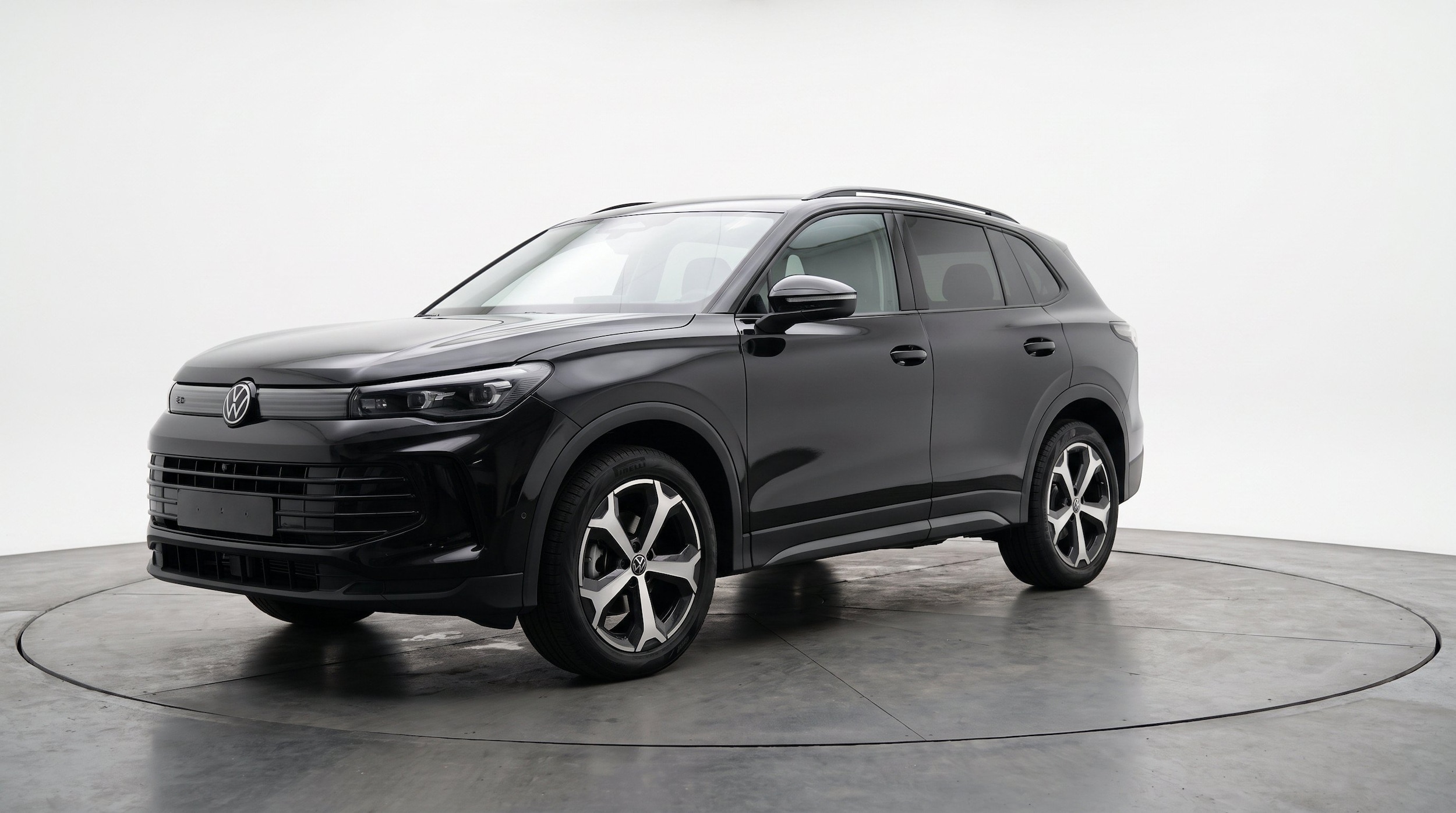 Thumbnail: 2026 Volkswagen Tiguan - 3