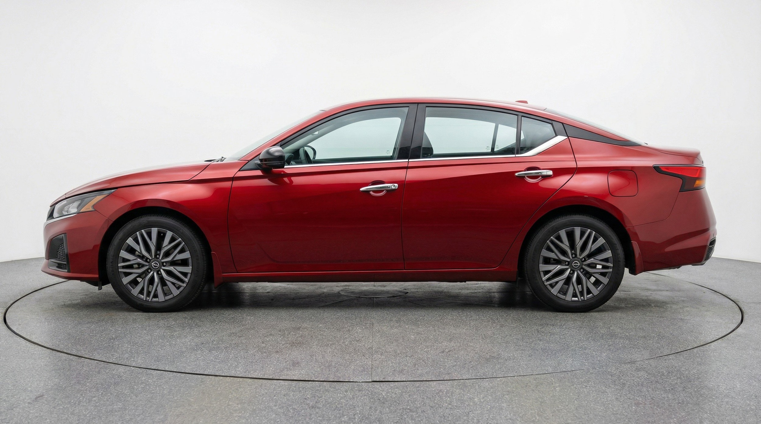 Thumbnail: 2025 Nissan Altima - 5