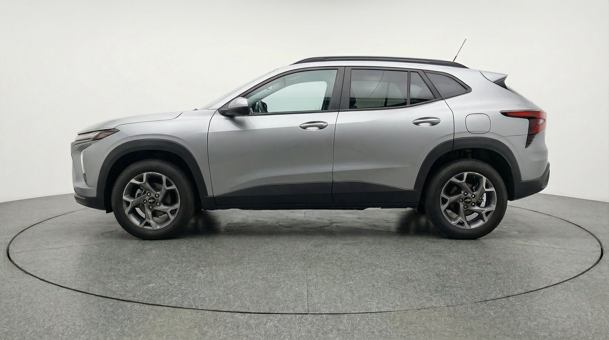 Thumbnail: 2025 Chevrolet Trax - 5