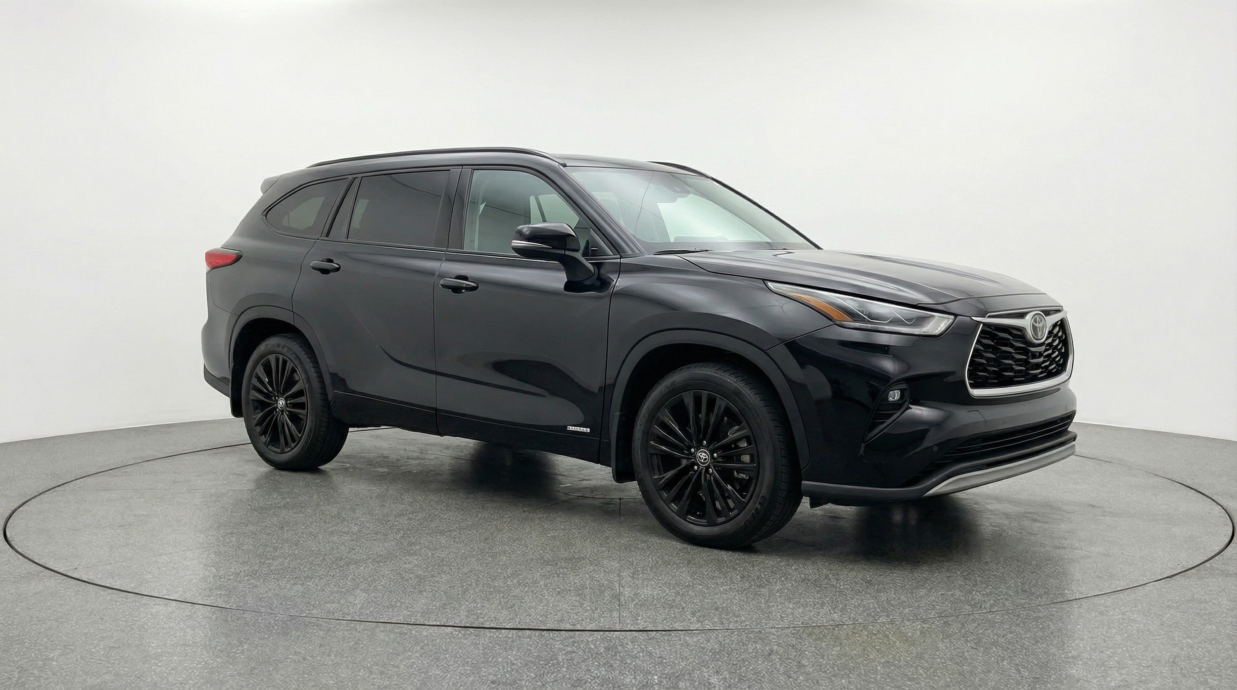 Thumbnail: 2025 Toyota Highlander - 1