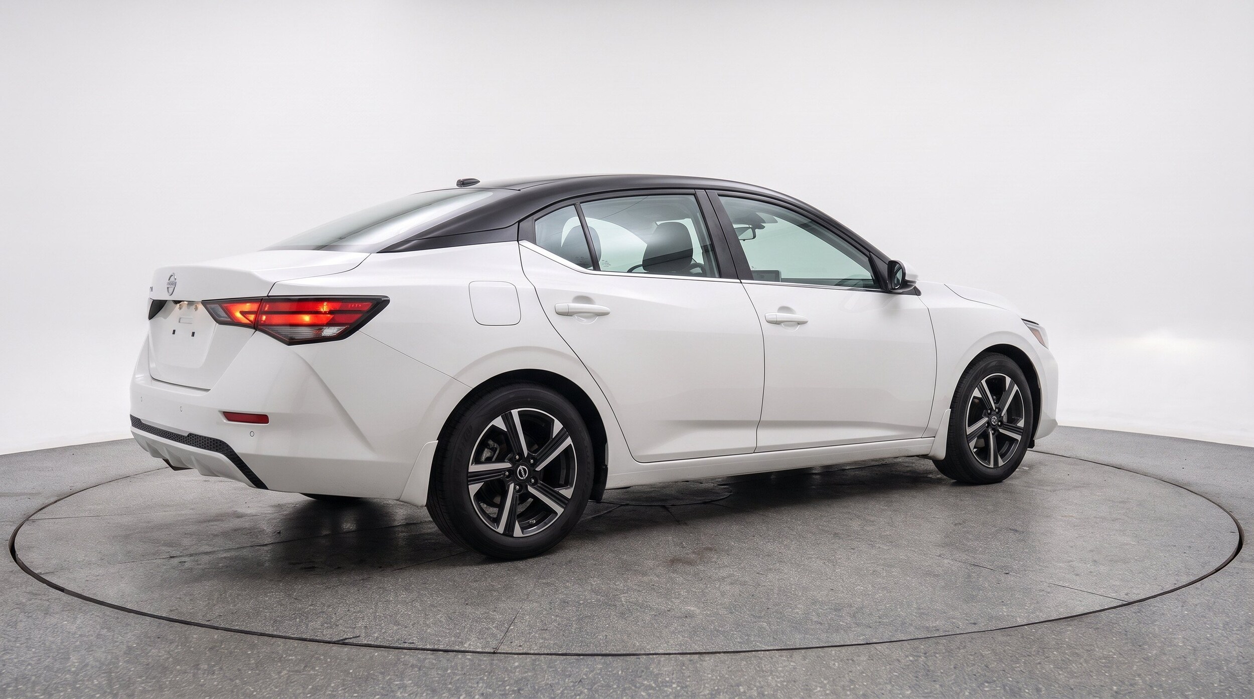 Thumbnail: 2025 Nissan Sentra - 9