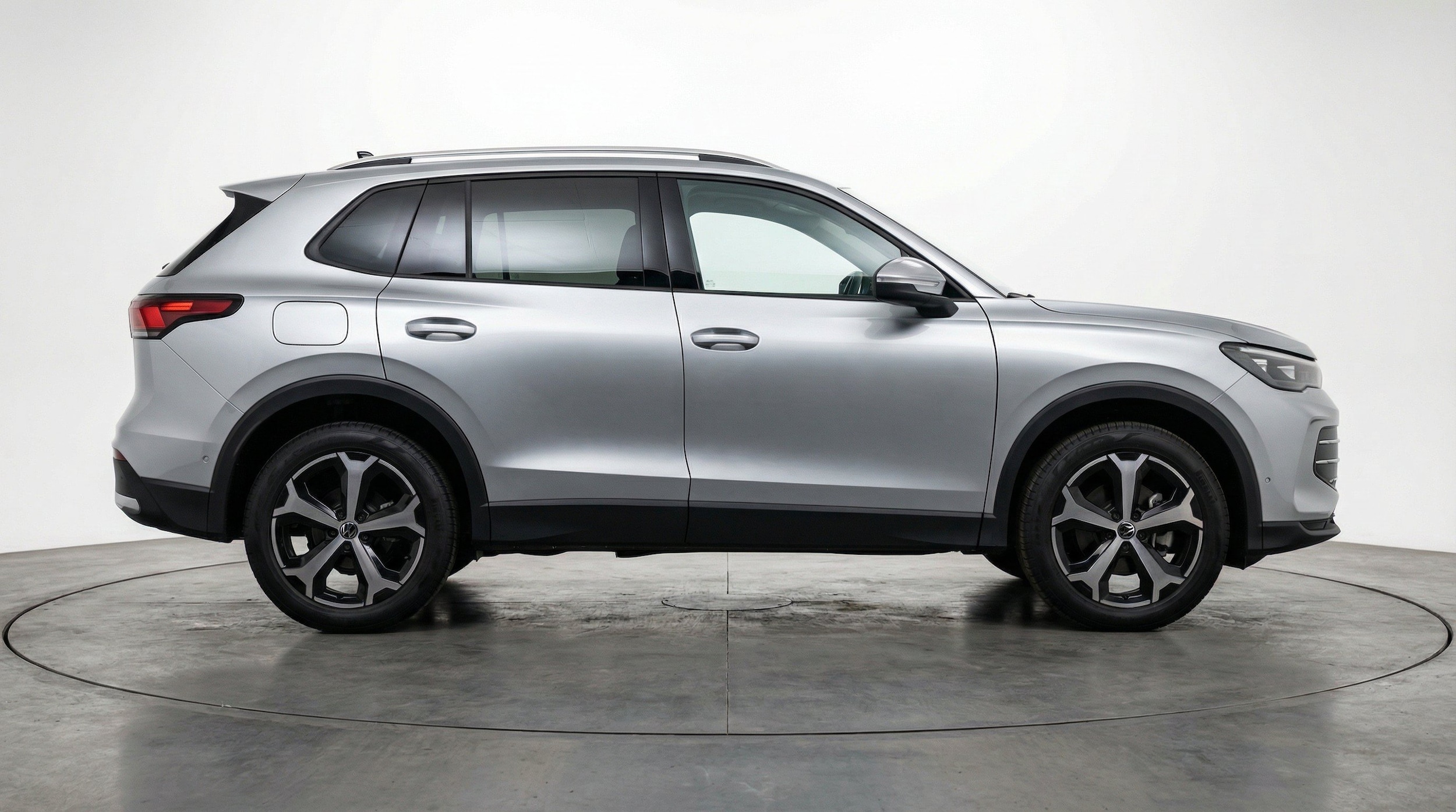Thumbnail: 2026 Volkswagen Tiguan - 11