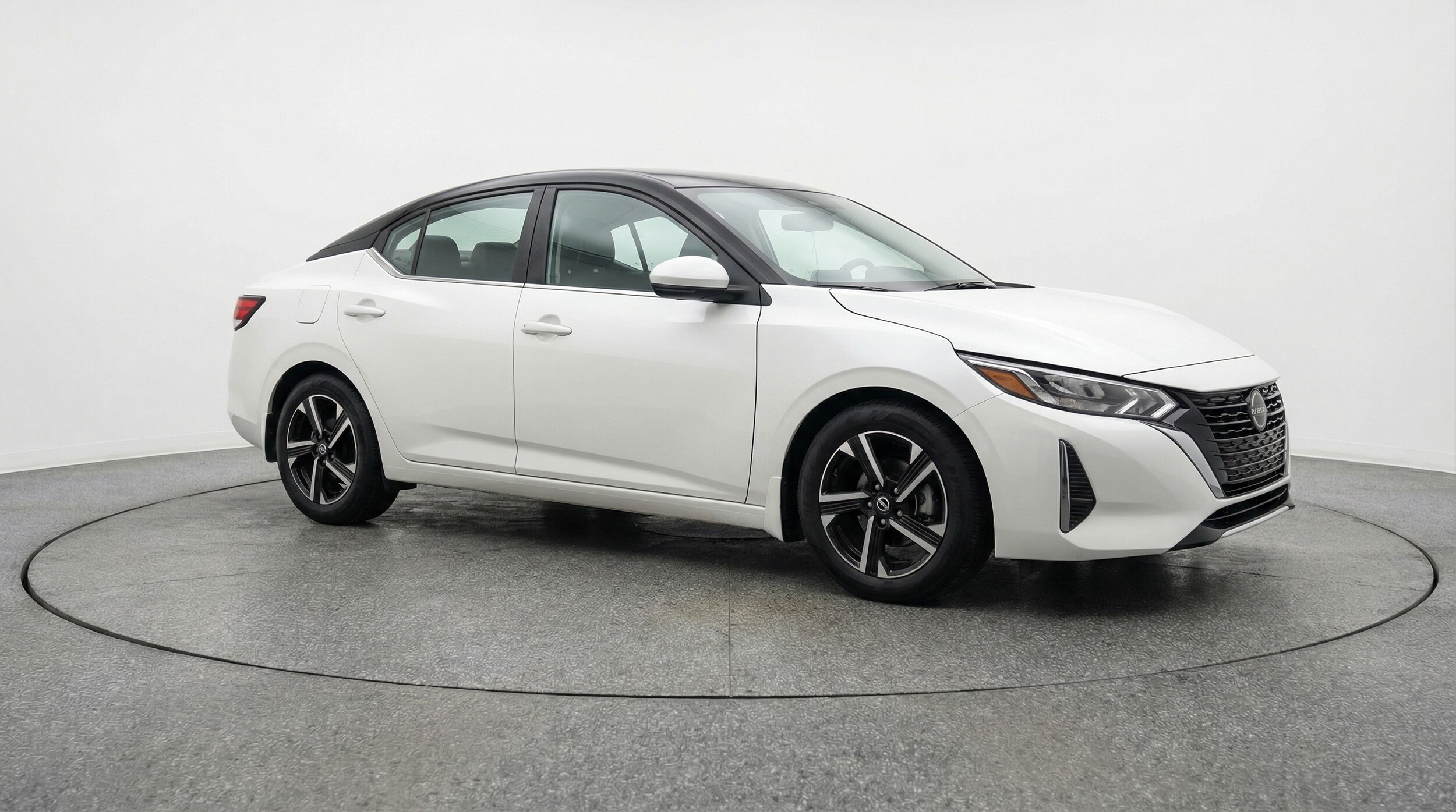 Thumbnail: 2025 Nissan Sentra - 1