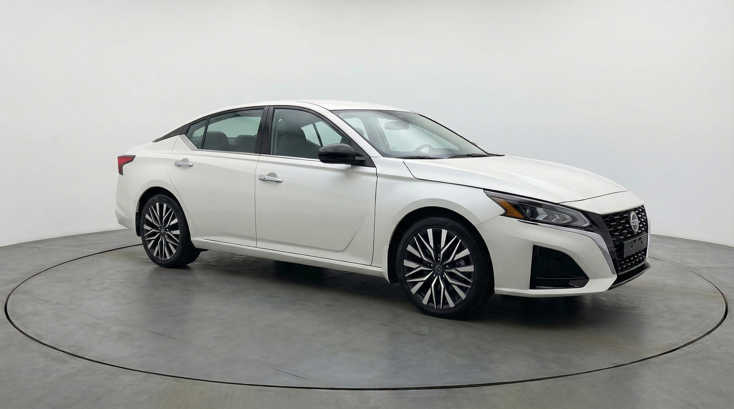 Thumbnail: 2025 Nissan Altima - 1