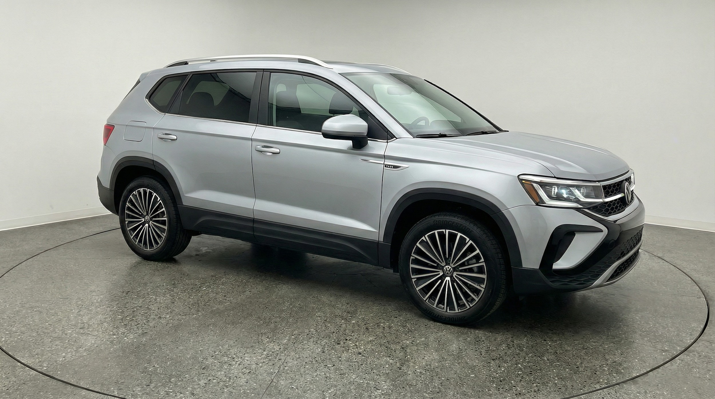 Thumbnail: 2025 Volkswagen Taos - 1