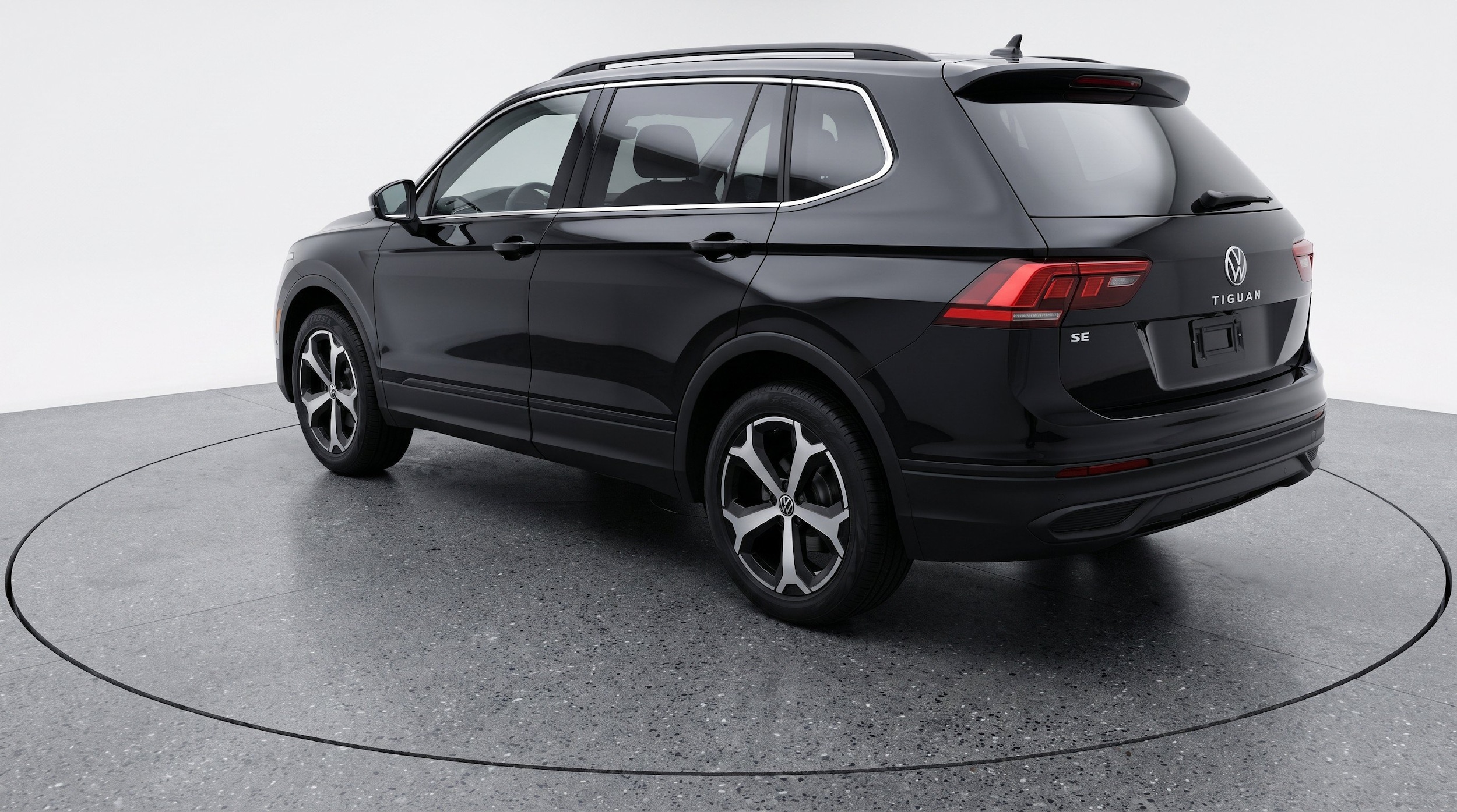 Thumbnail: 2026 Volkswagen Tiguan - 6