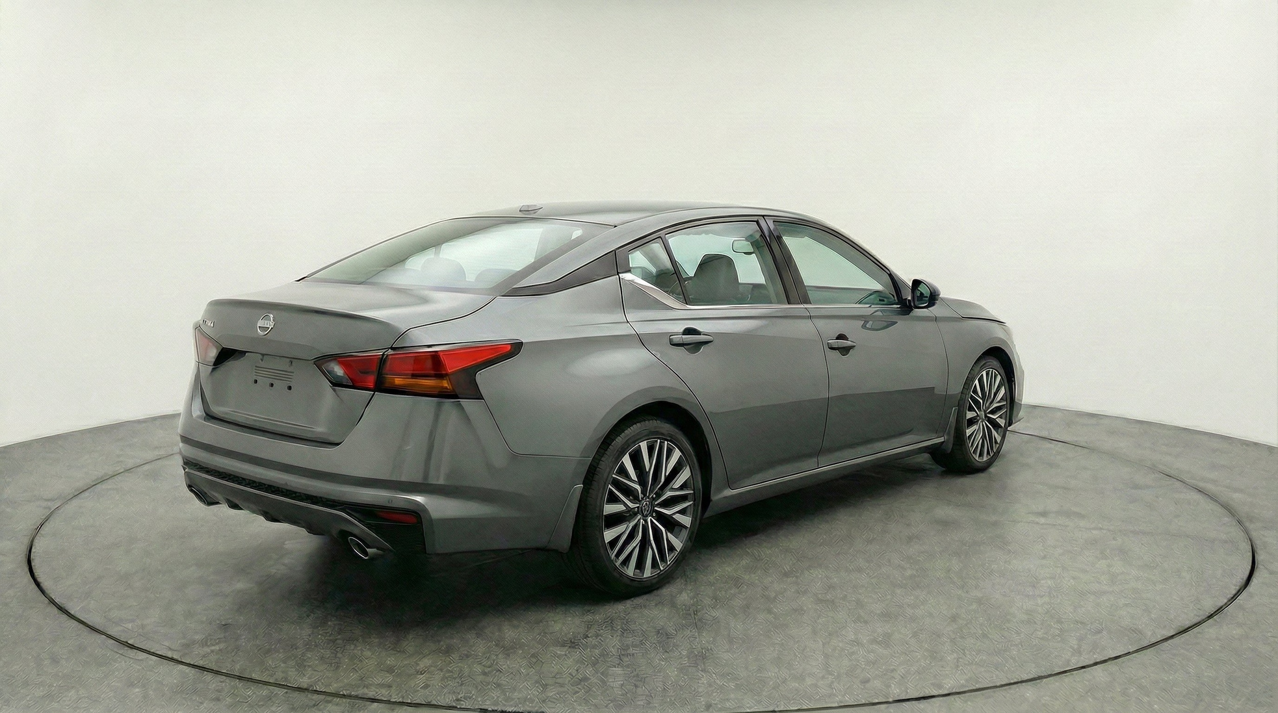 Thumbnail: 2025 Nissan Altima - 9