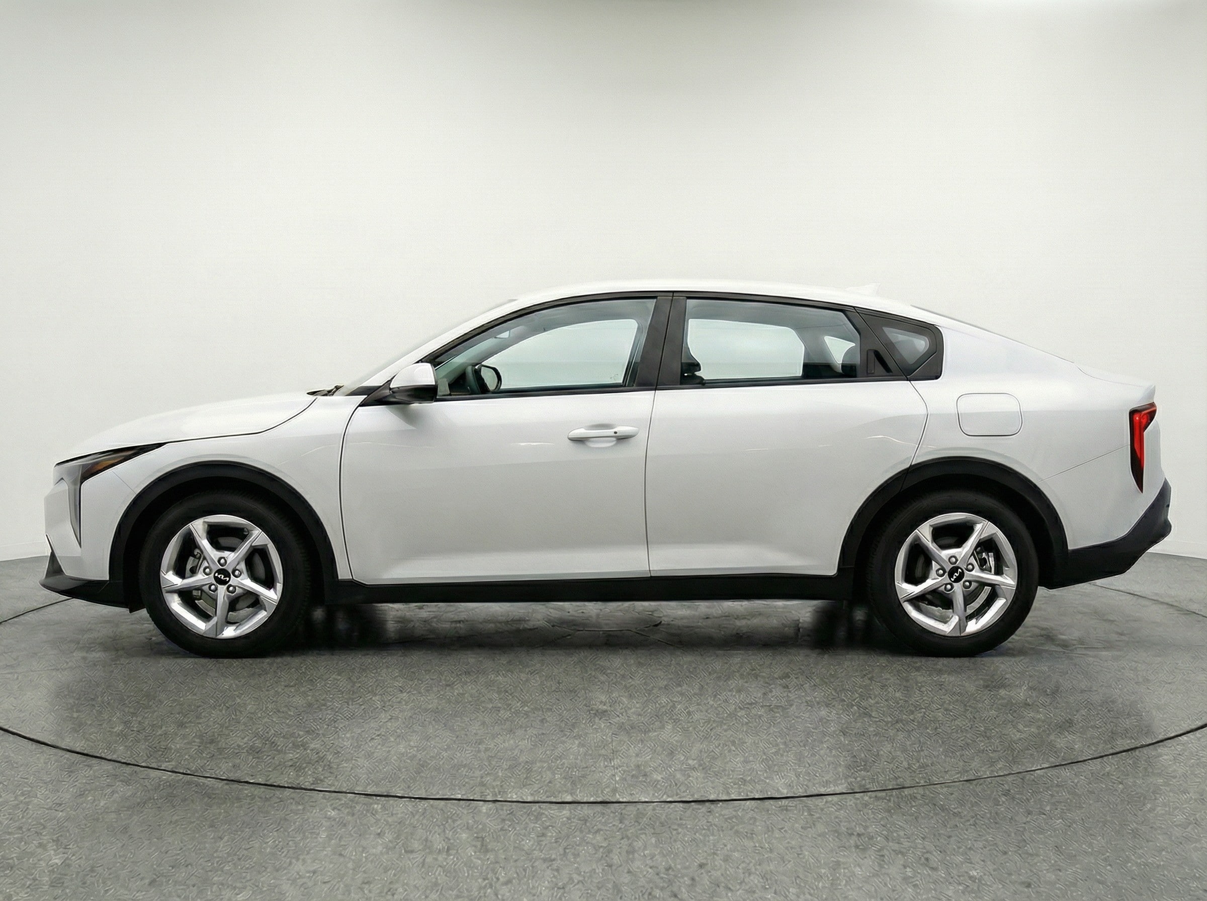 Thumbnail: 2025 Kia K4 - 4