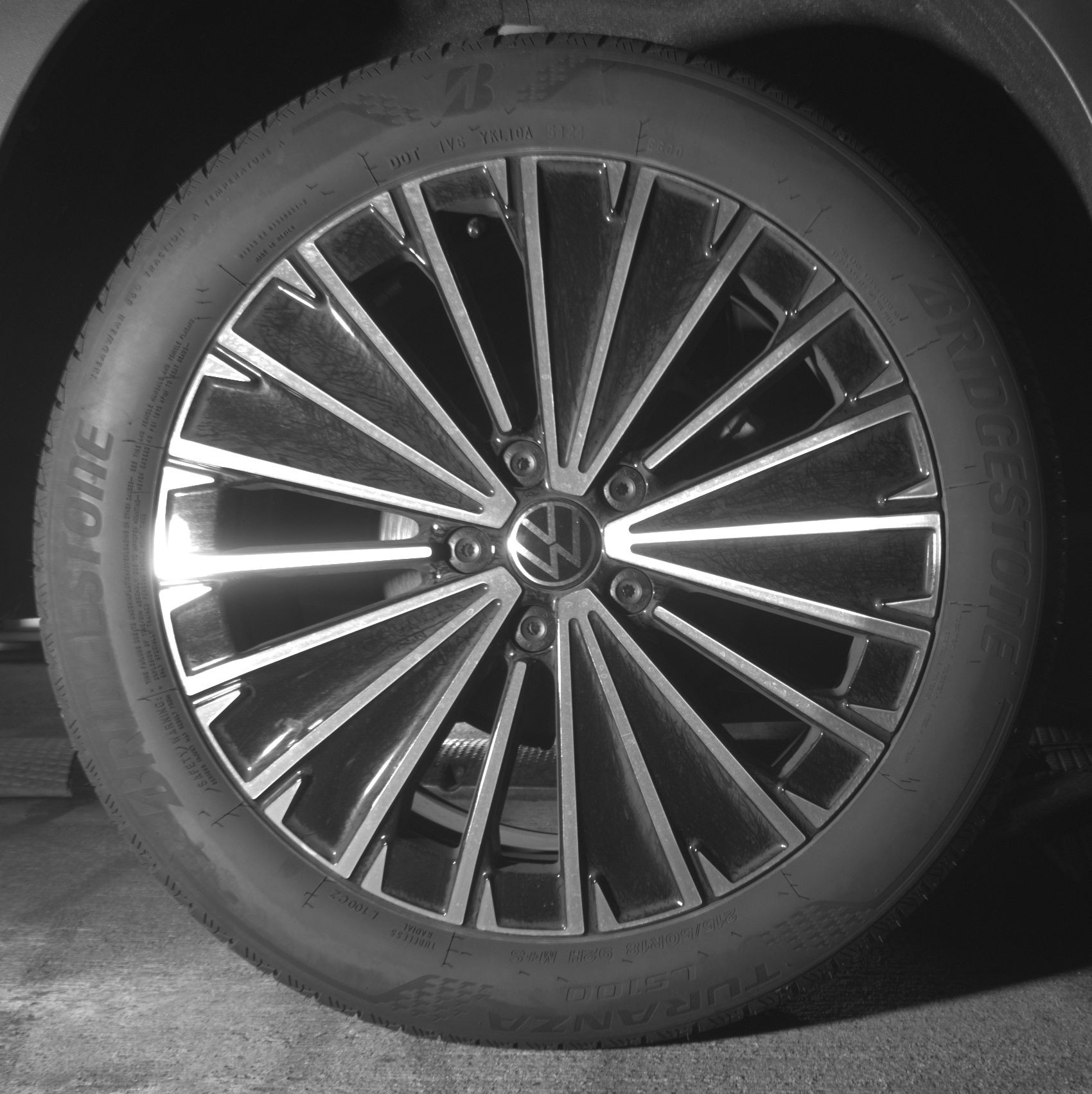 Thumbnail: 2025 Volkswagen Taos - 12