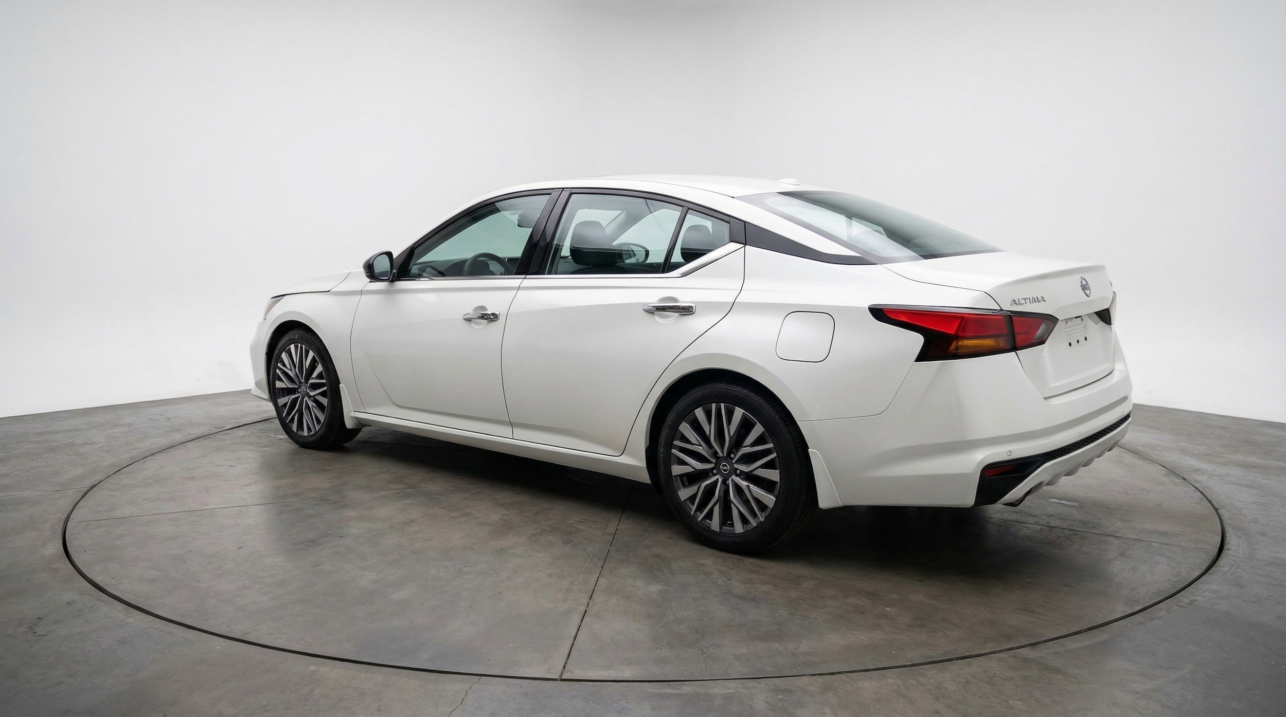 Thumbnail: 2025 Nissan Altima - 6