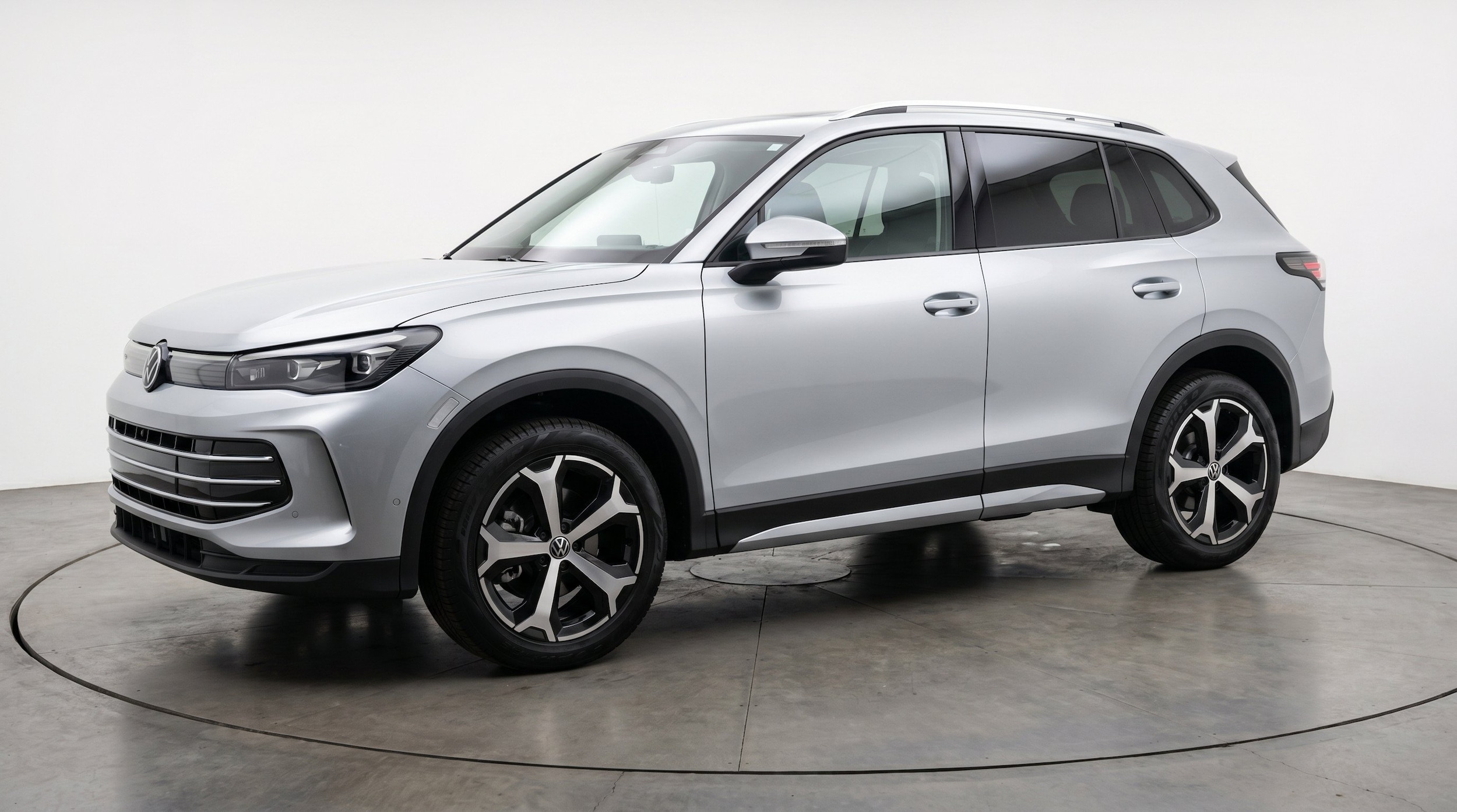Thumbnail: 2026 Volkswagen Tiguan - 3