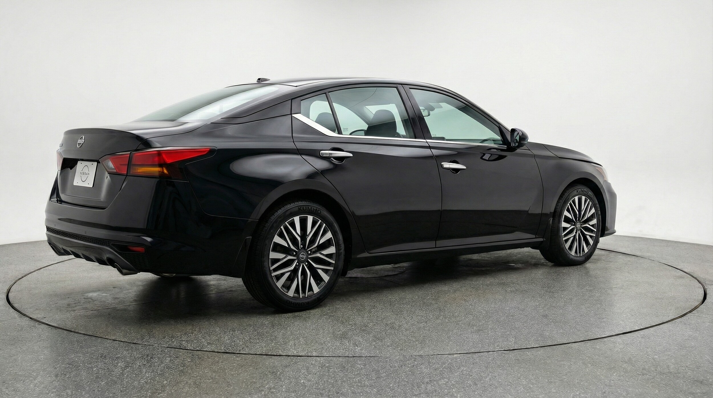 Thumbnail: 2025 Nissan Altima - 7