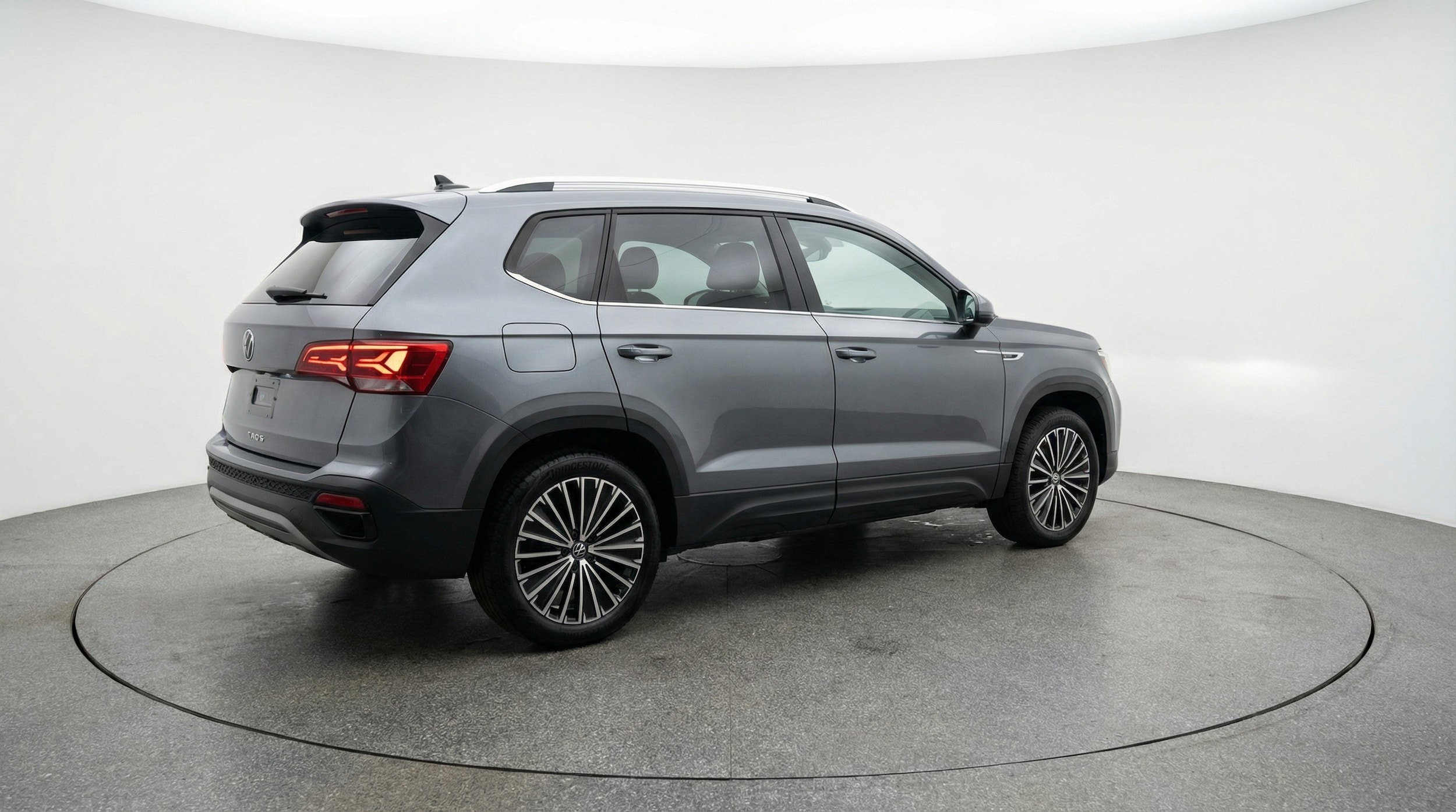 Thumbnail: 2025 Volkswagen Taos - 7