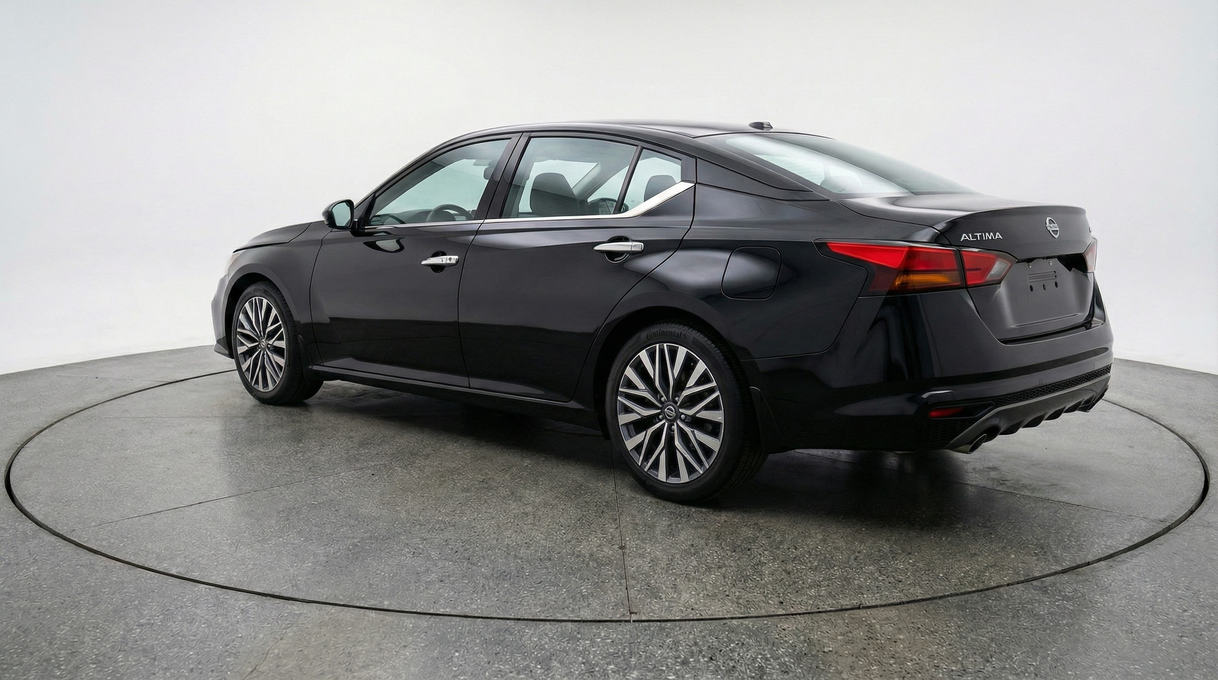 Thumbnail: 2025 Nissan Altima - 5