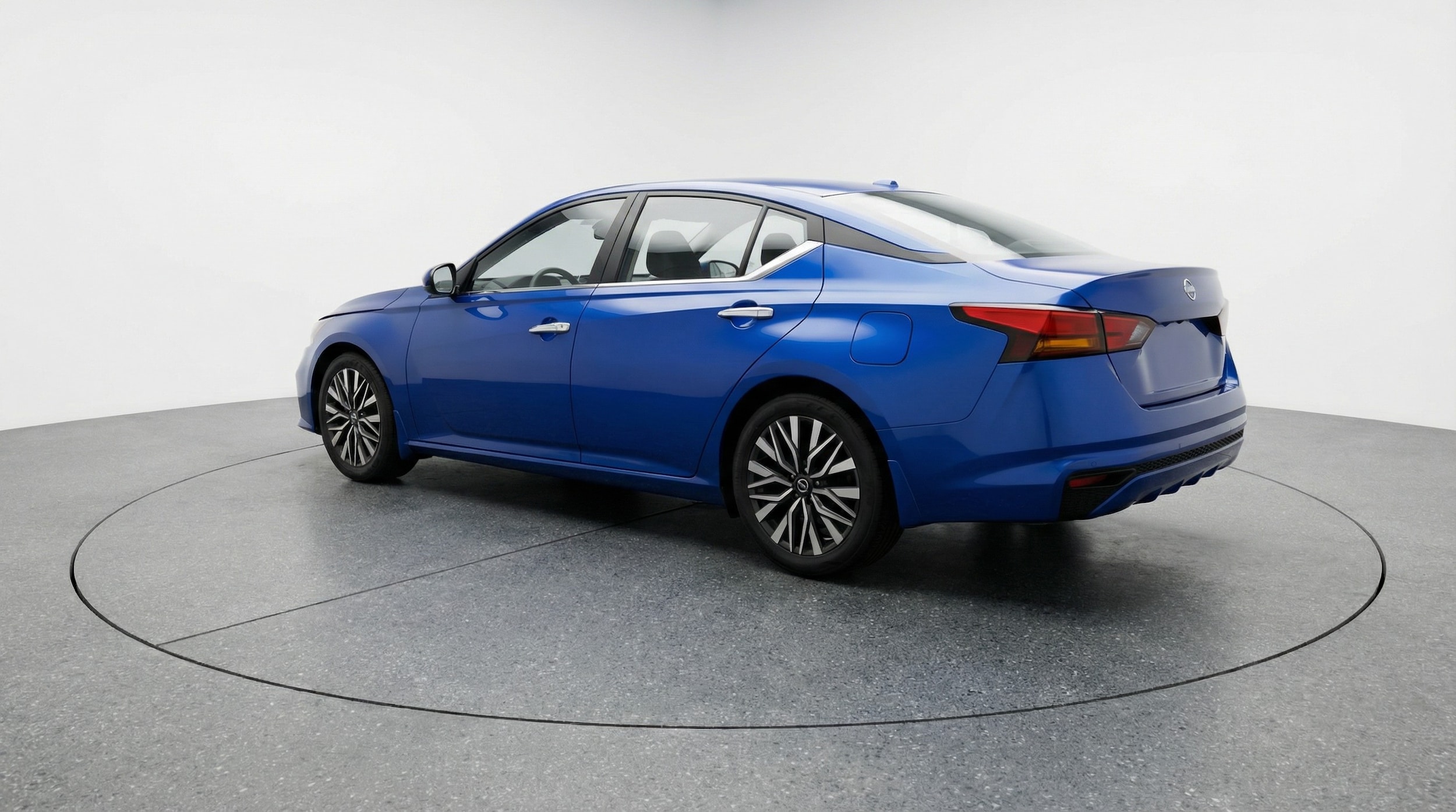 Thumbnail: 2025 Nissan Altima - 5