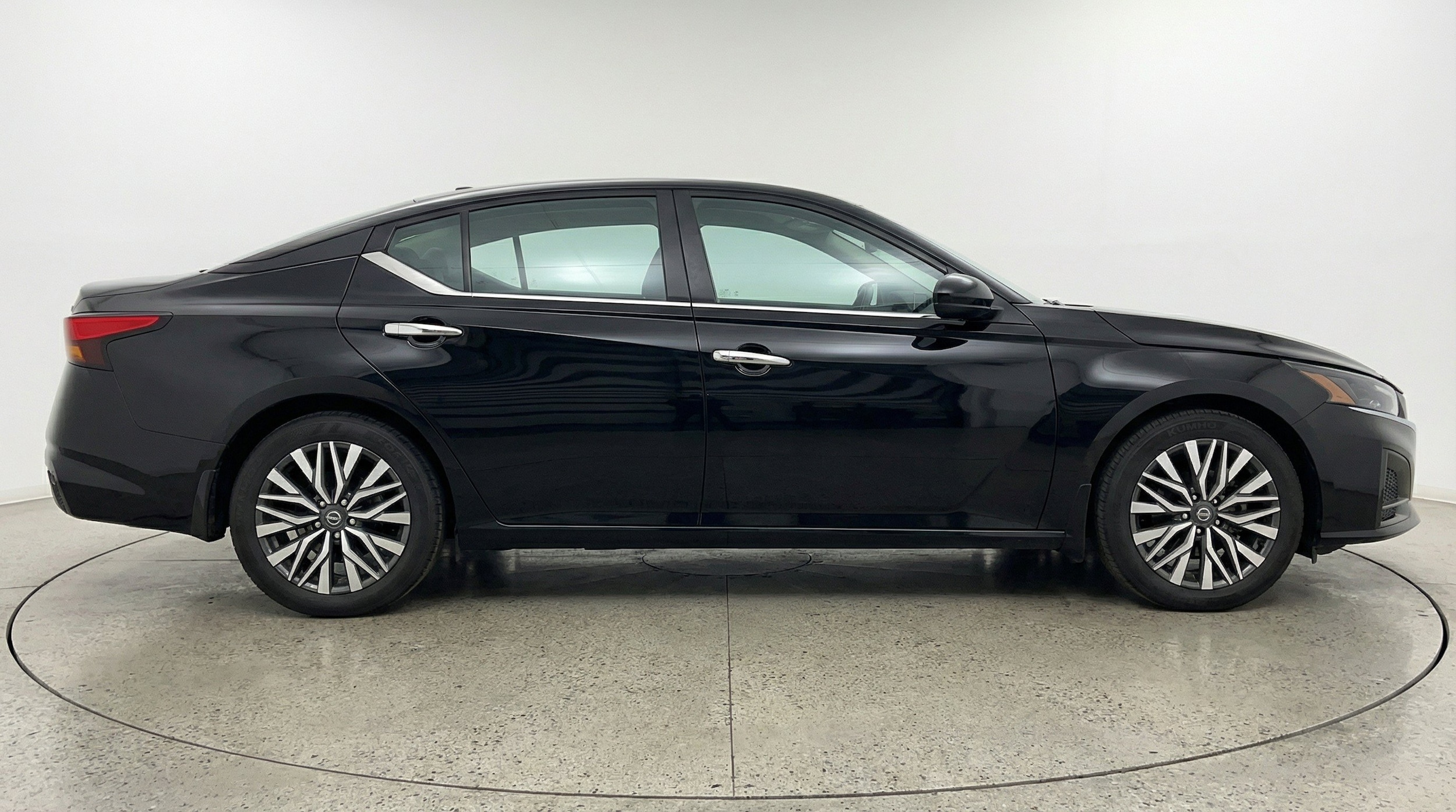 Thumbnail: 2025 Nissan Altima - 11