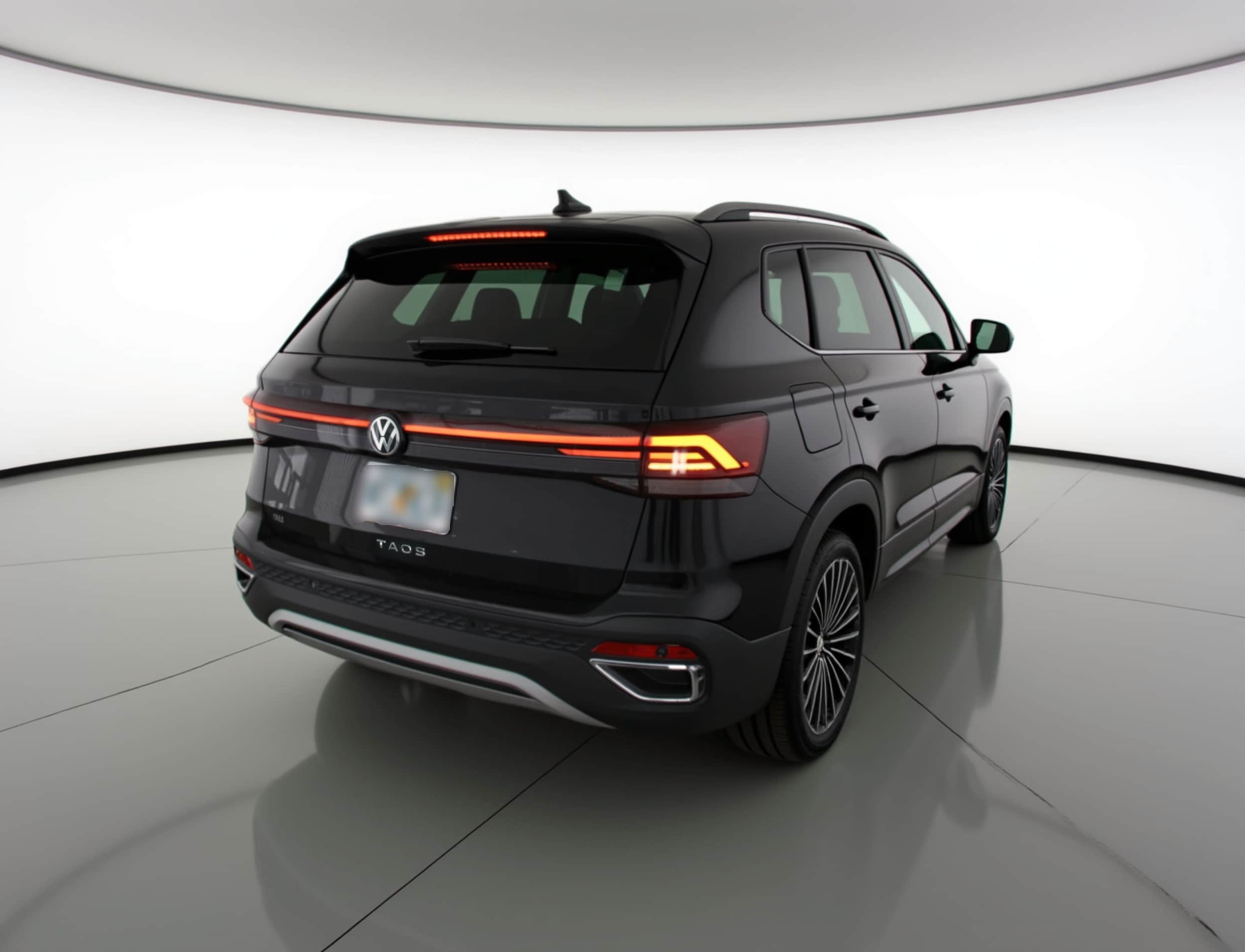 Thumbnail: 2025 Volkswagen Taos - 7