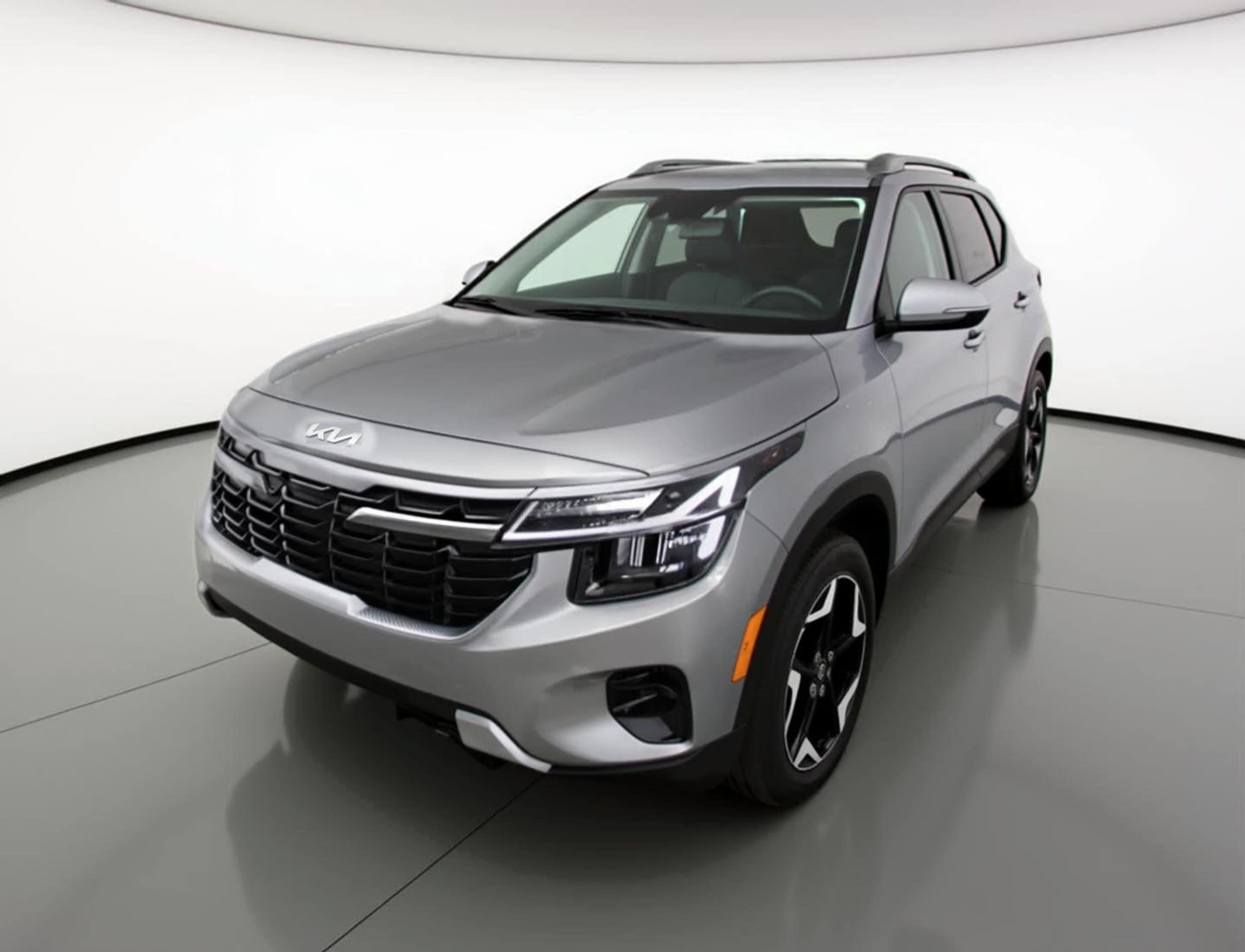 Thumbnail: 2025 Kia Seltos - 3