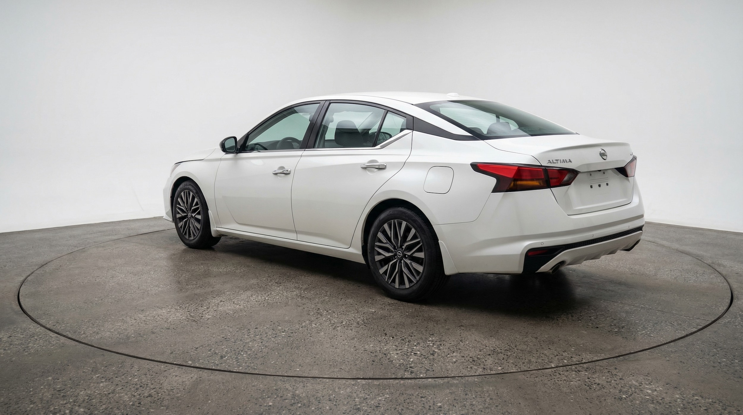 Thumbnail: 2025 Nissan Altima - 5