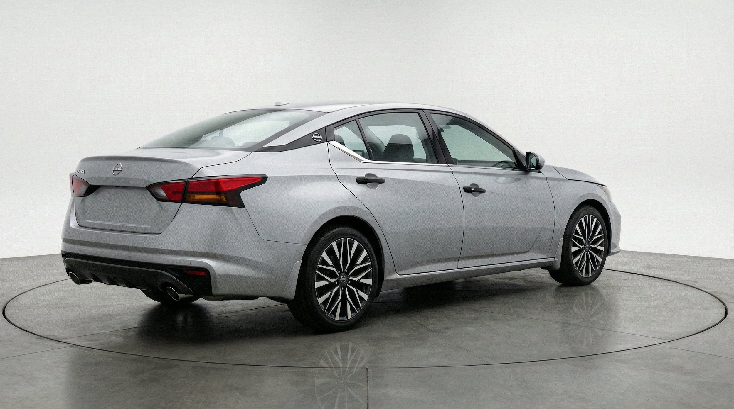 Thumbnail: 2025 Nissan Altima - 9