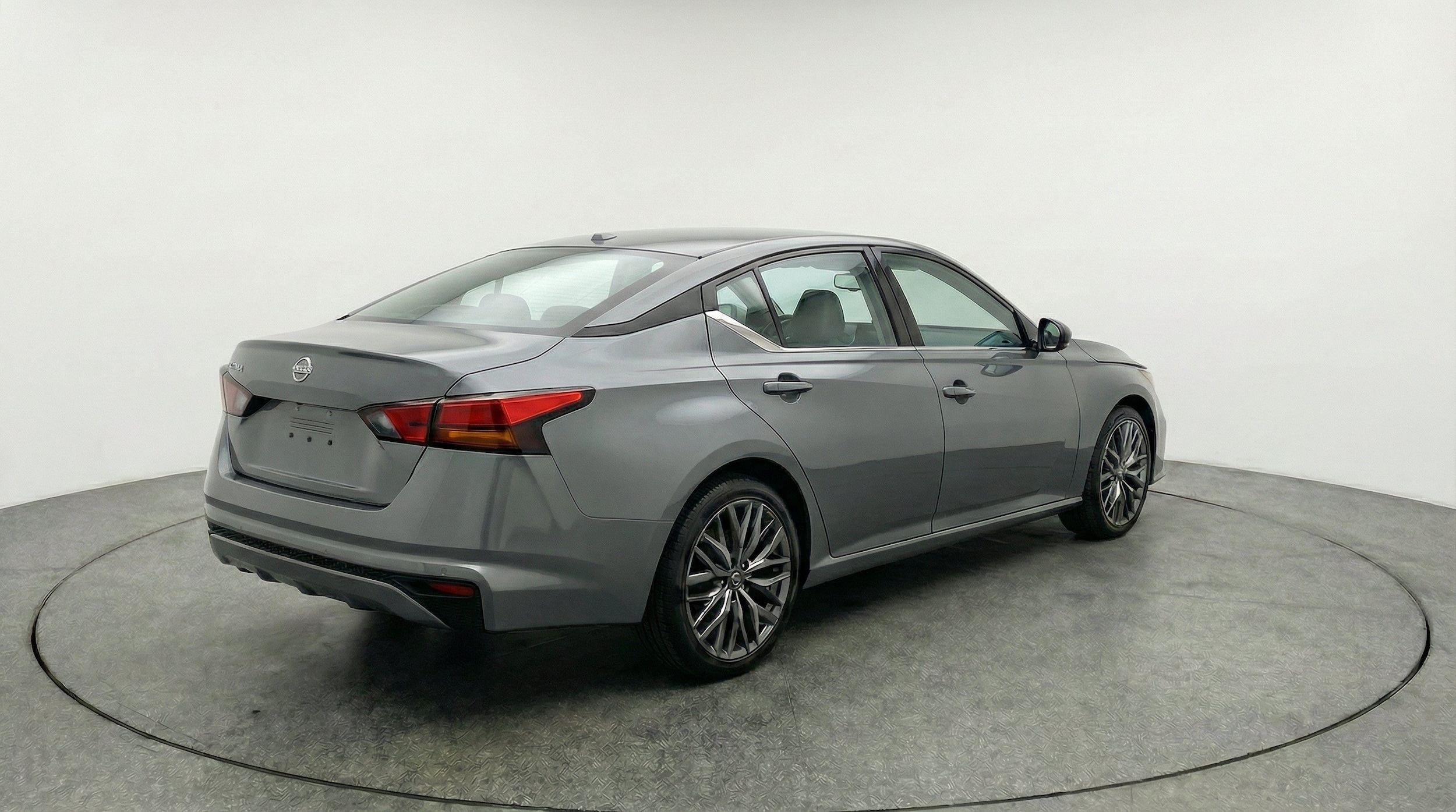 Thumbnail: 2025 Nissan Altima - 9