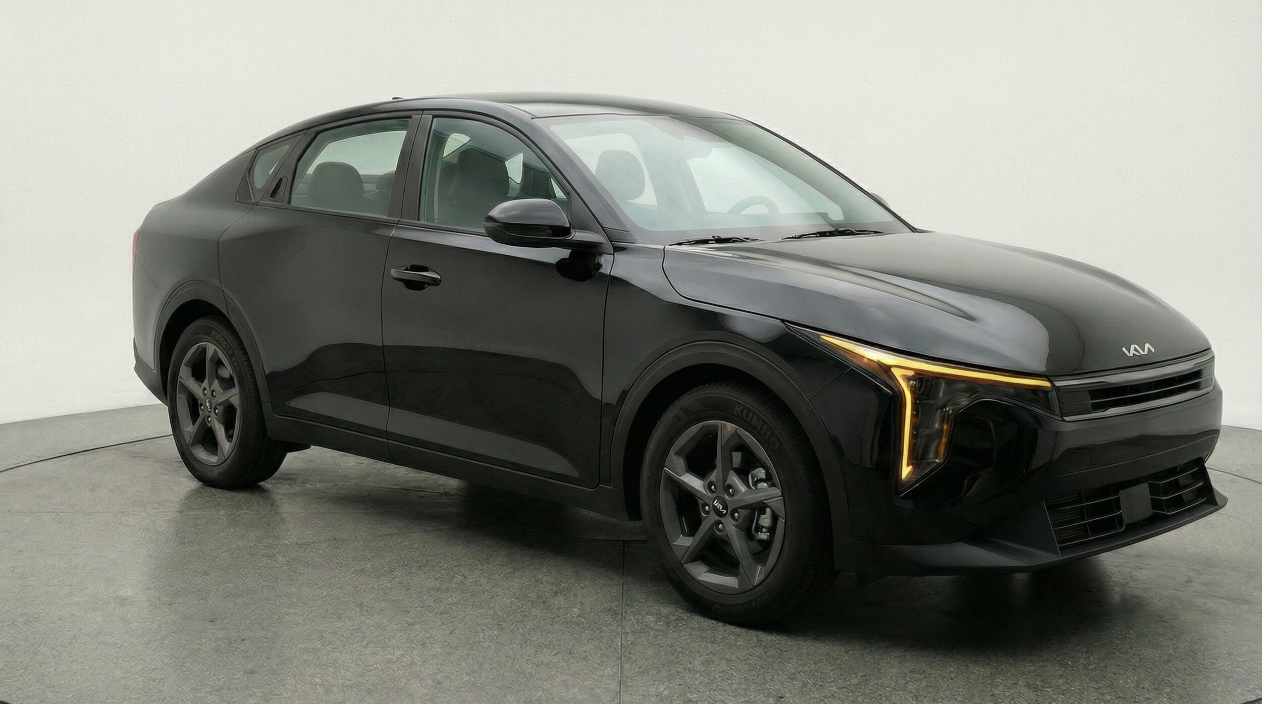 Thumbnail: 2025 Kia K4 - 1