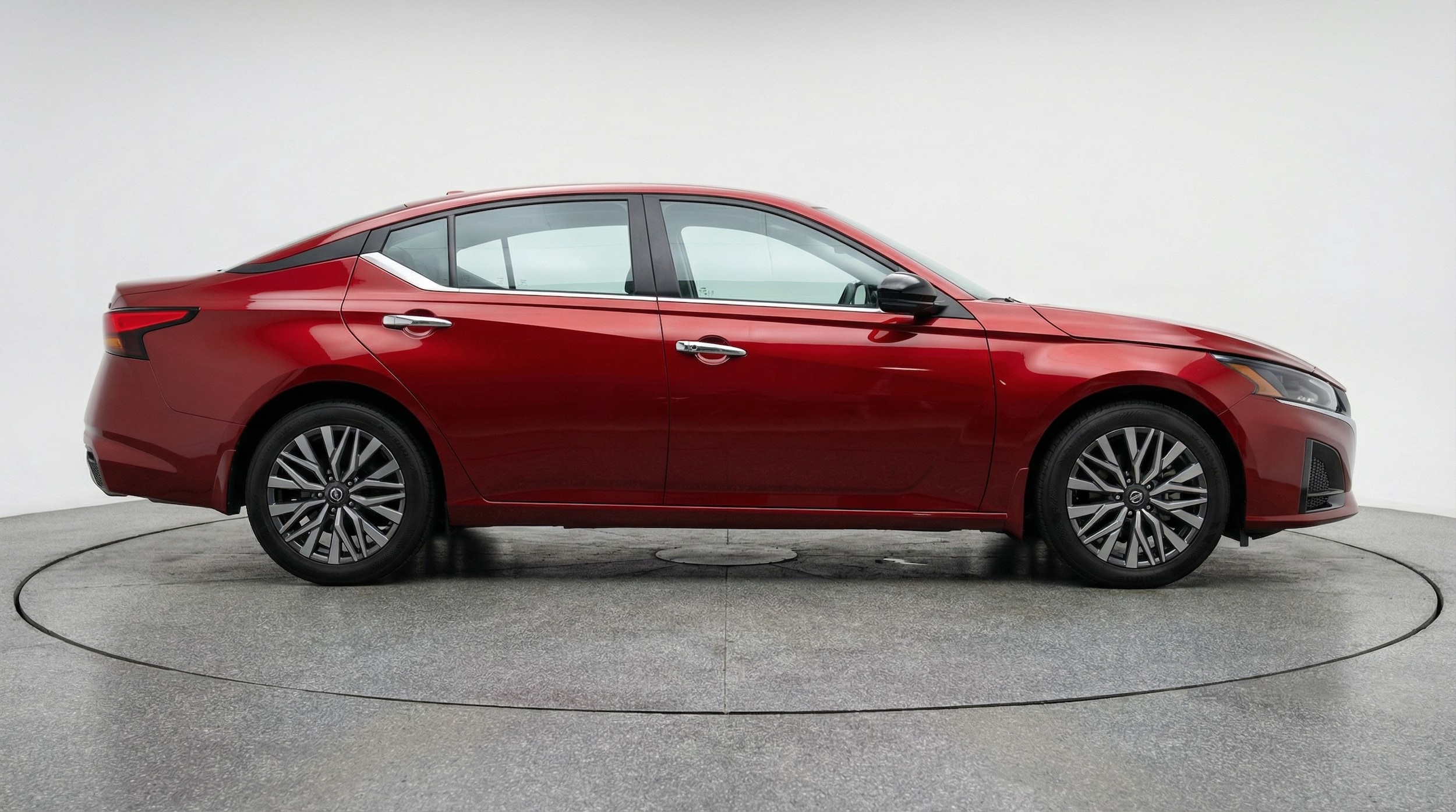 Thumbnail: 2025 Nissan Altima - 8