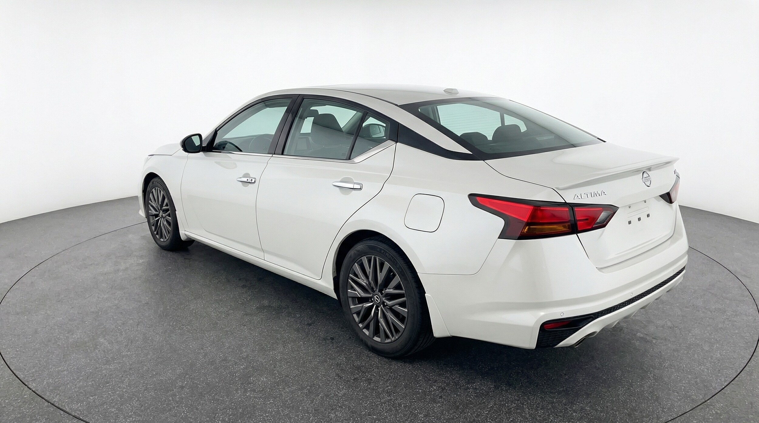 Thumbnail: 2025 Nissan Altima - 5