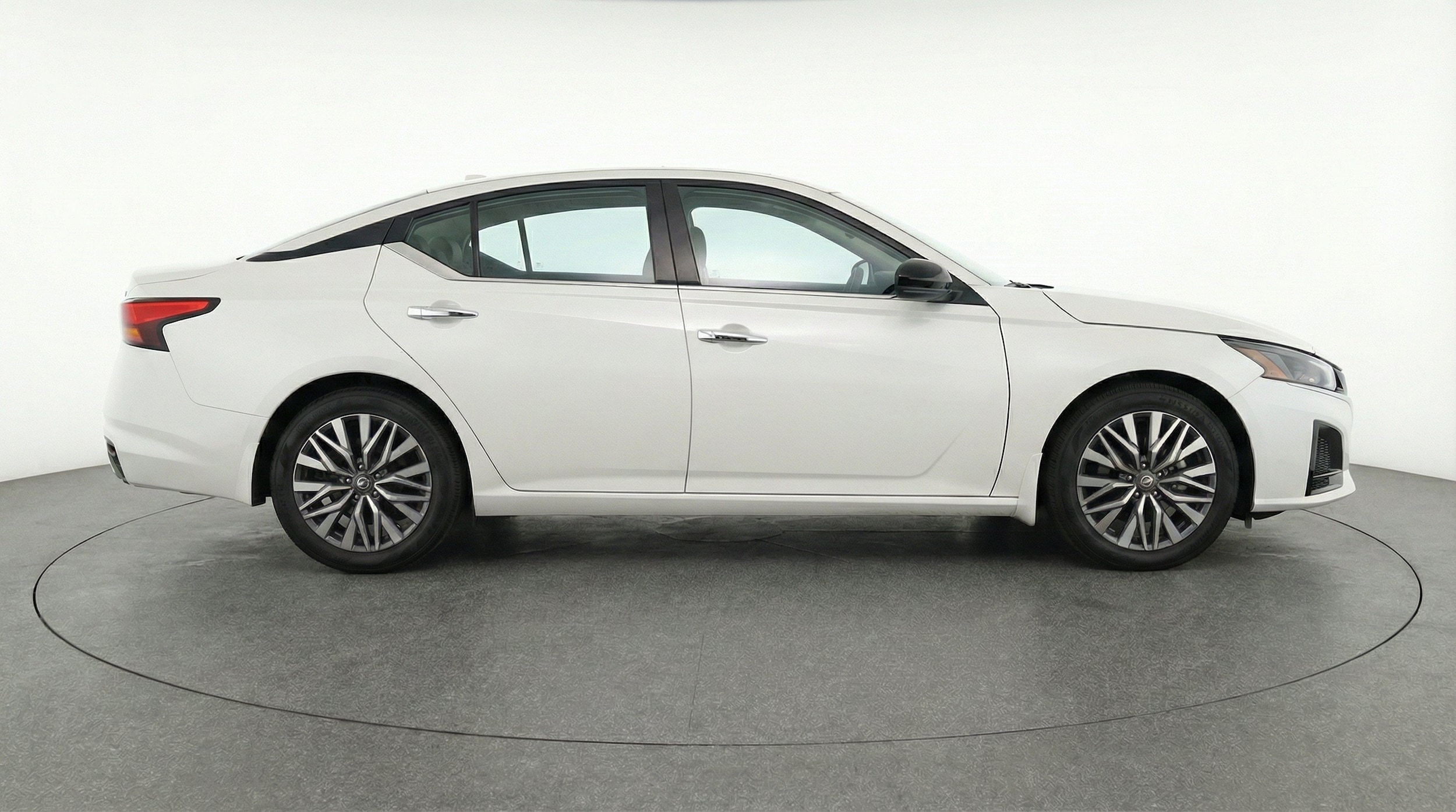 Thumbnail: 2025 Nissan Altima - 11