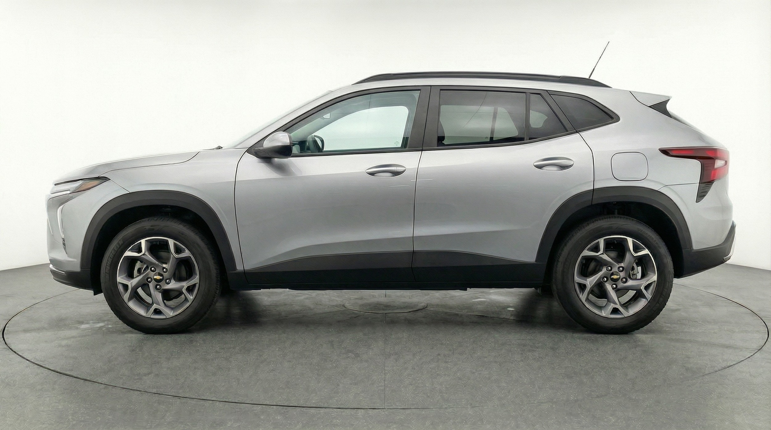 Thumbnail: 2025 Chevrolet Trax - 4