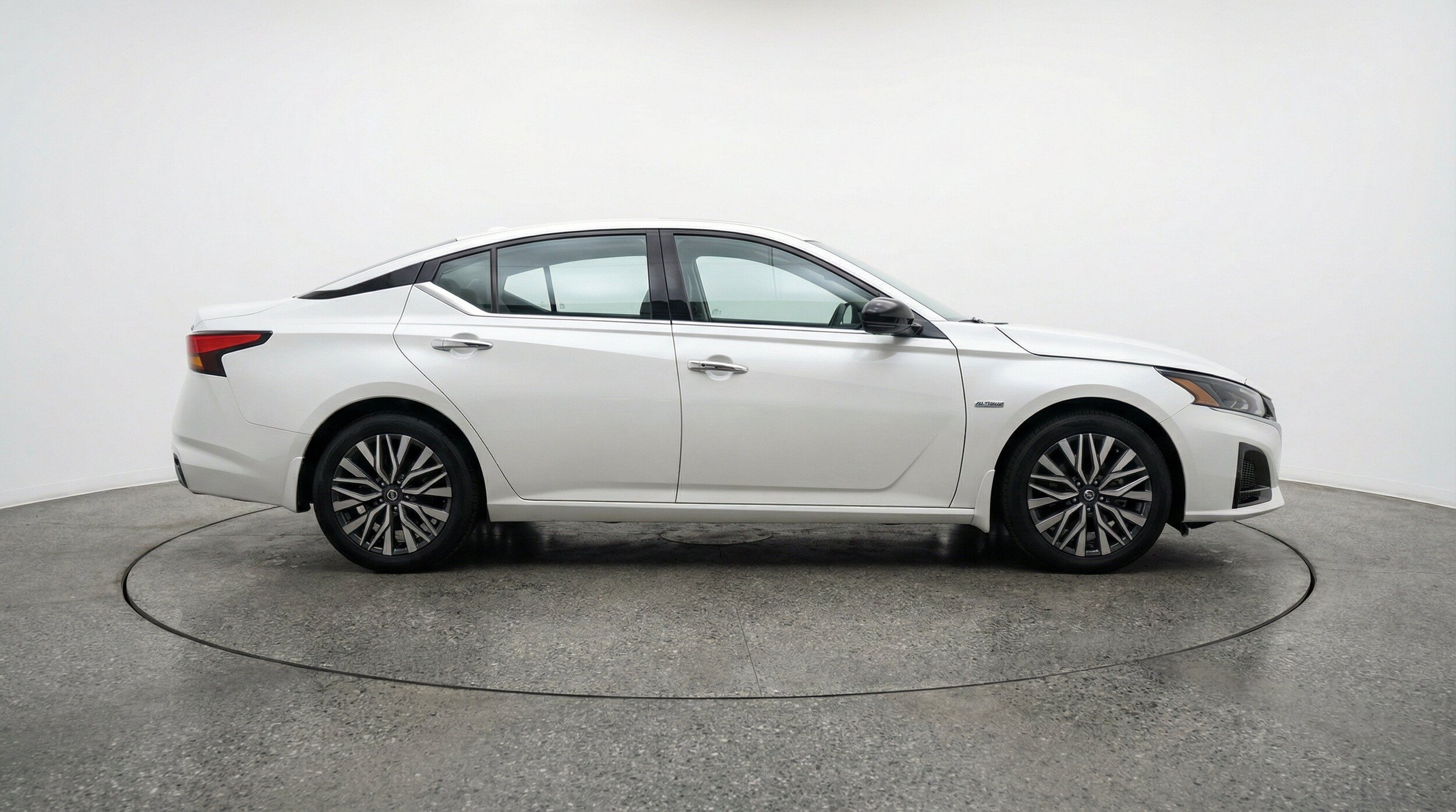 Thumbnail: 2025 Nissan Altima - 11