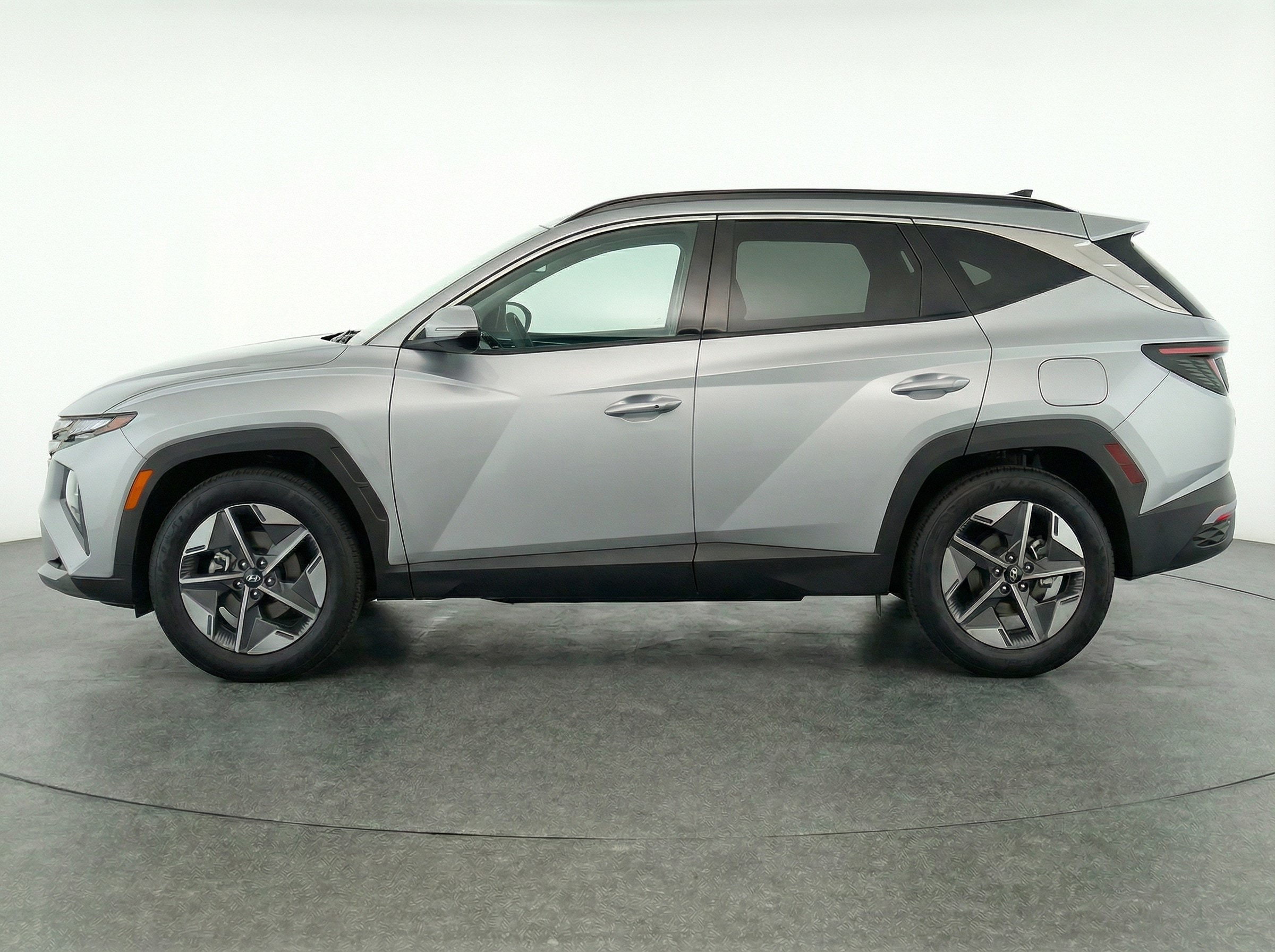 Thumbnail: 2025 Hyundai Tucson - 4