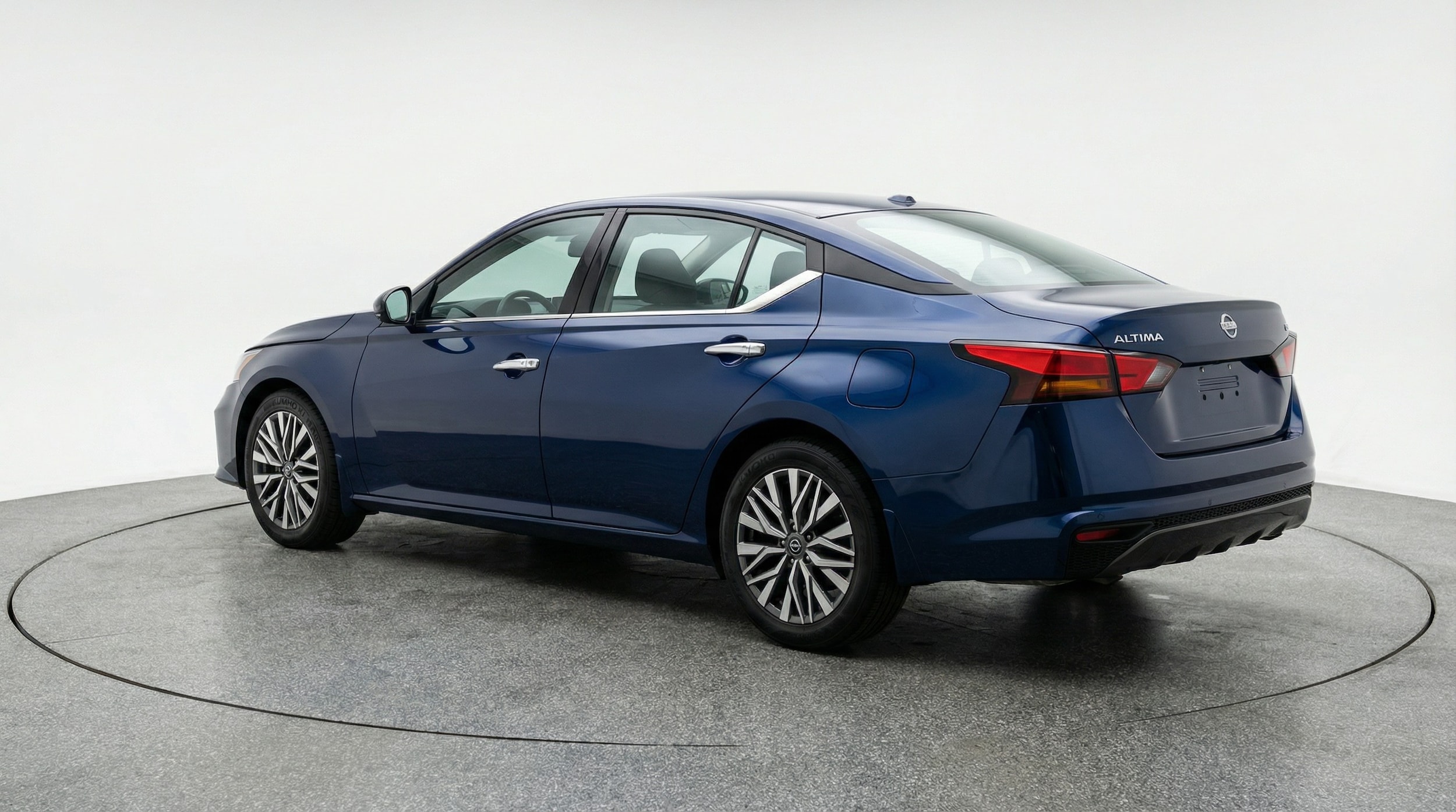 Thumbnail: 2025 Nissan Altima - 5